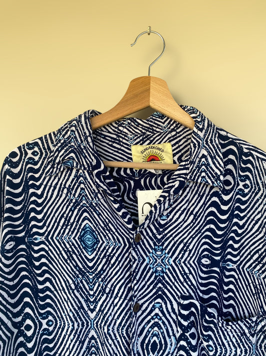 Illusion print vintage shirt