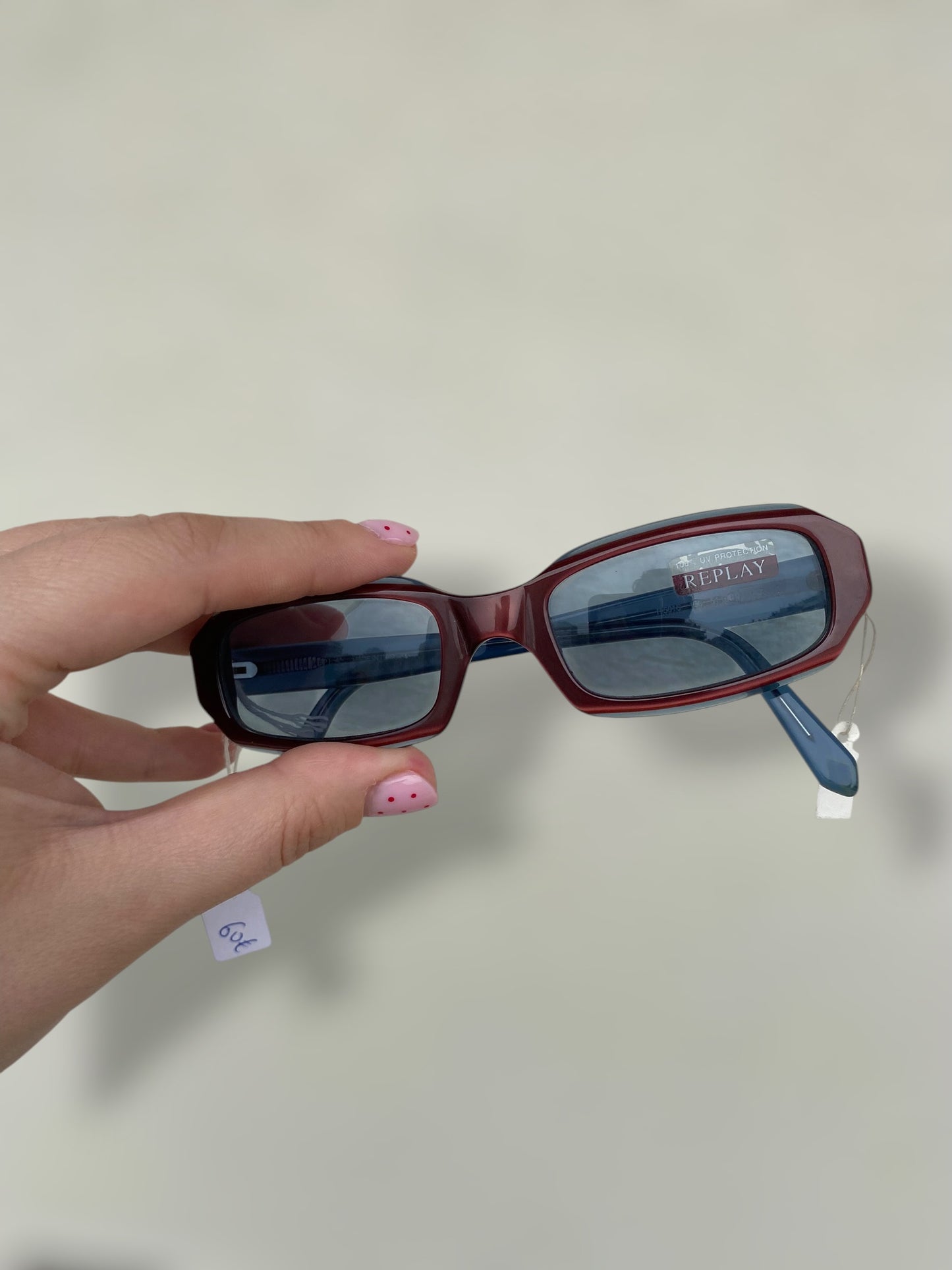Vintage Replay sunglasses in burgundy with blue colours