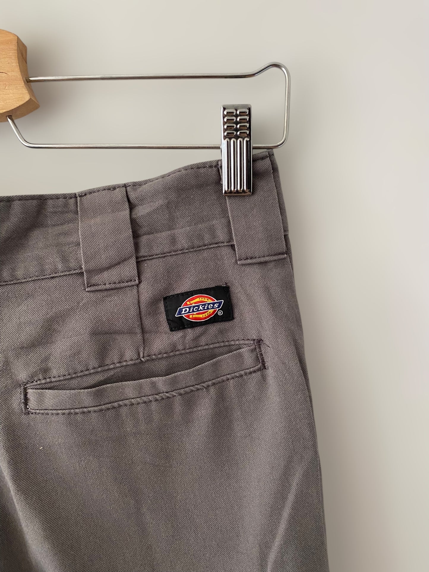 Light gray Dickies flex cargo