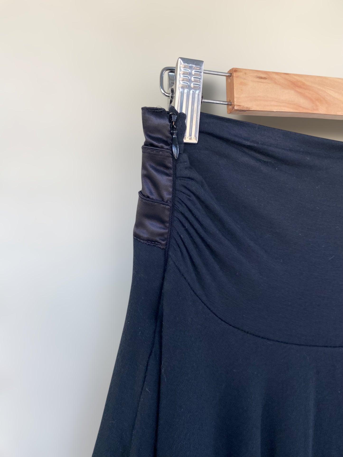Fairy asymmetric black skirt
