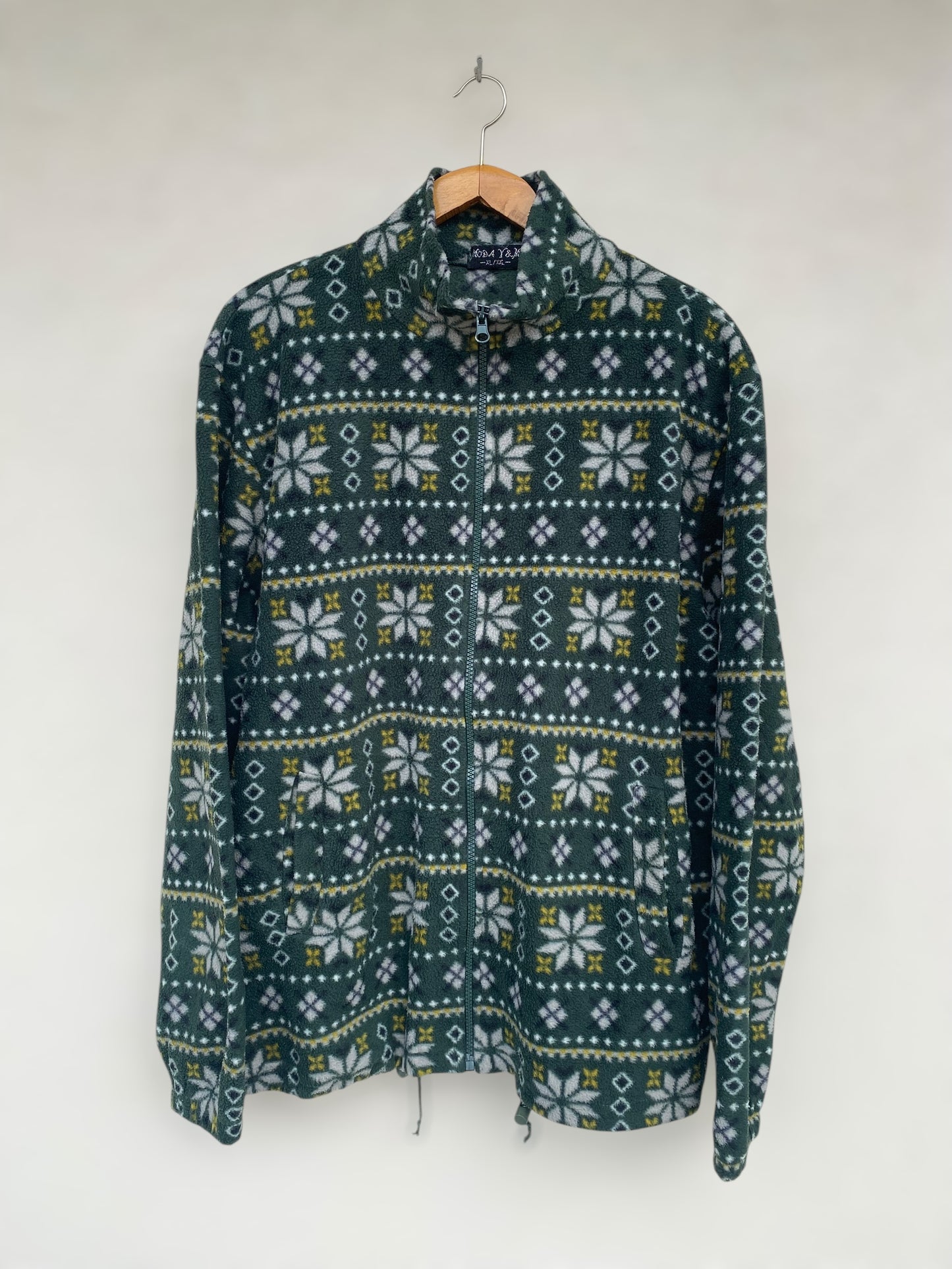 Green snowflakes crazy fleece