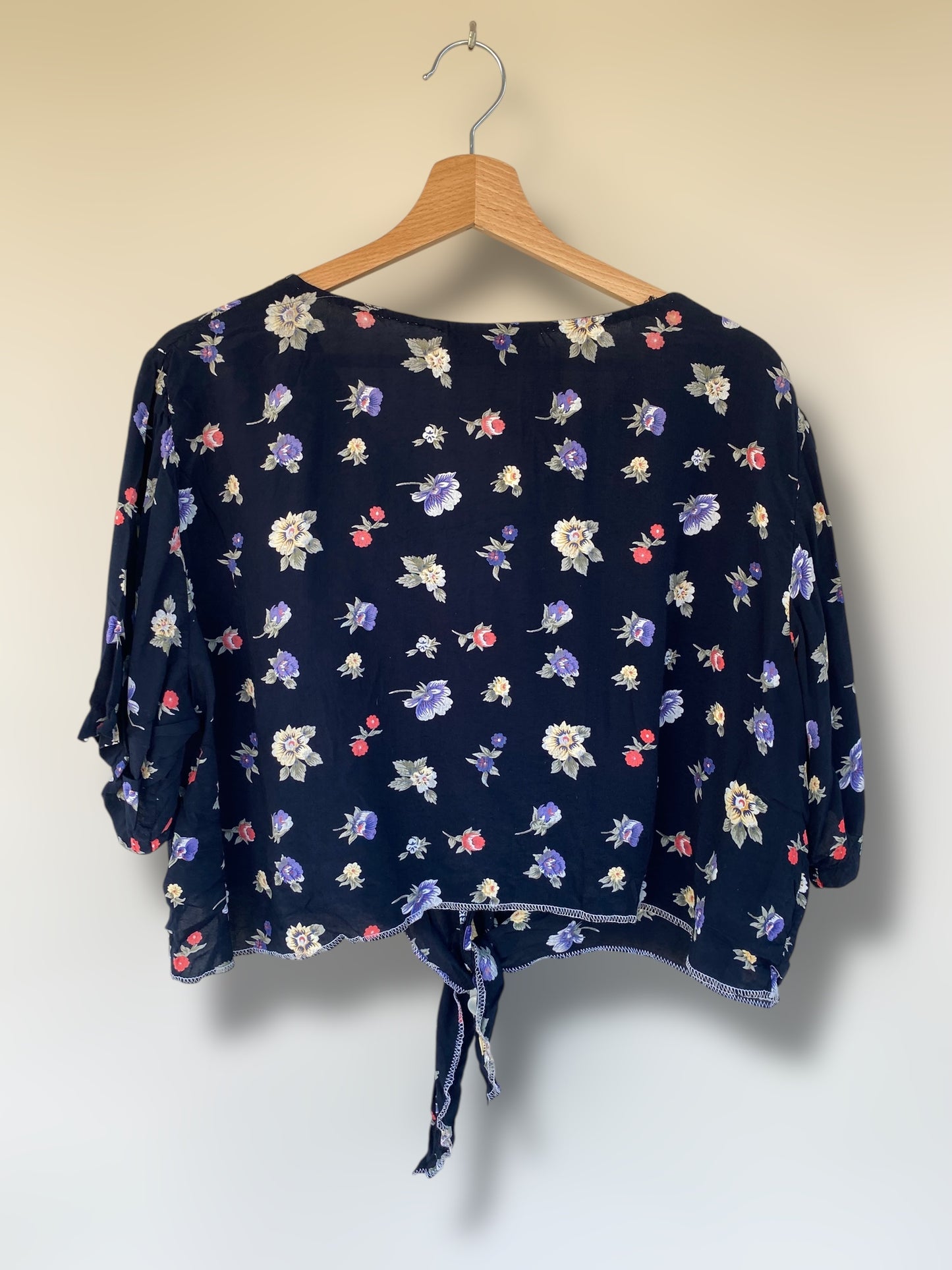 Vintage dark floral cropped shirt