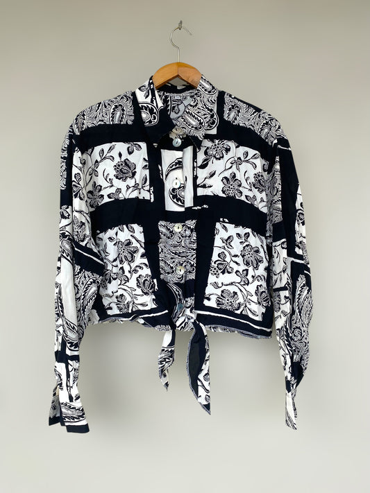 “Lahouria & flowers” vintage reworked cropped shirt