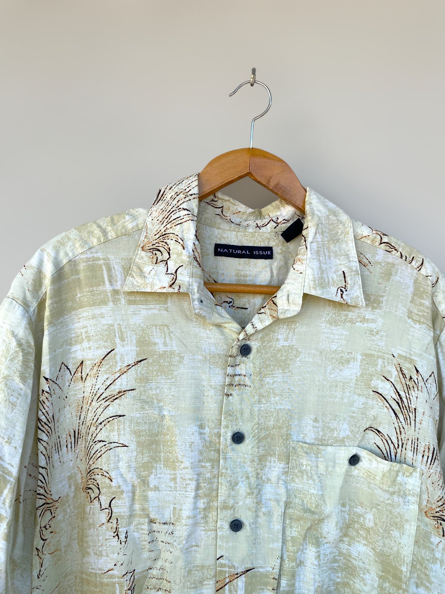 Creamy Hawaiian vintage shirt by natural Issue