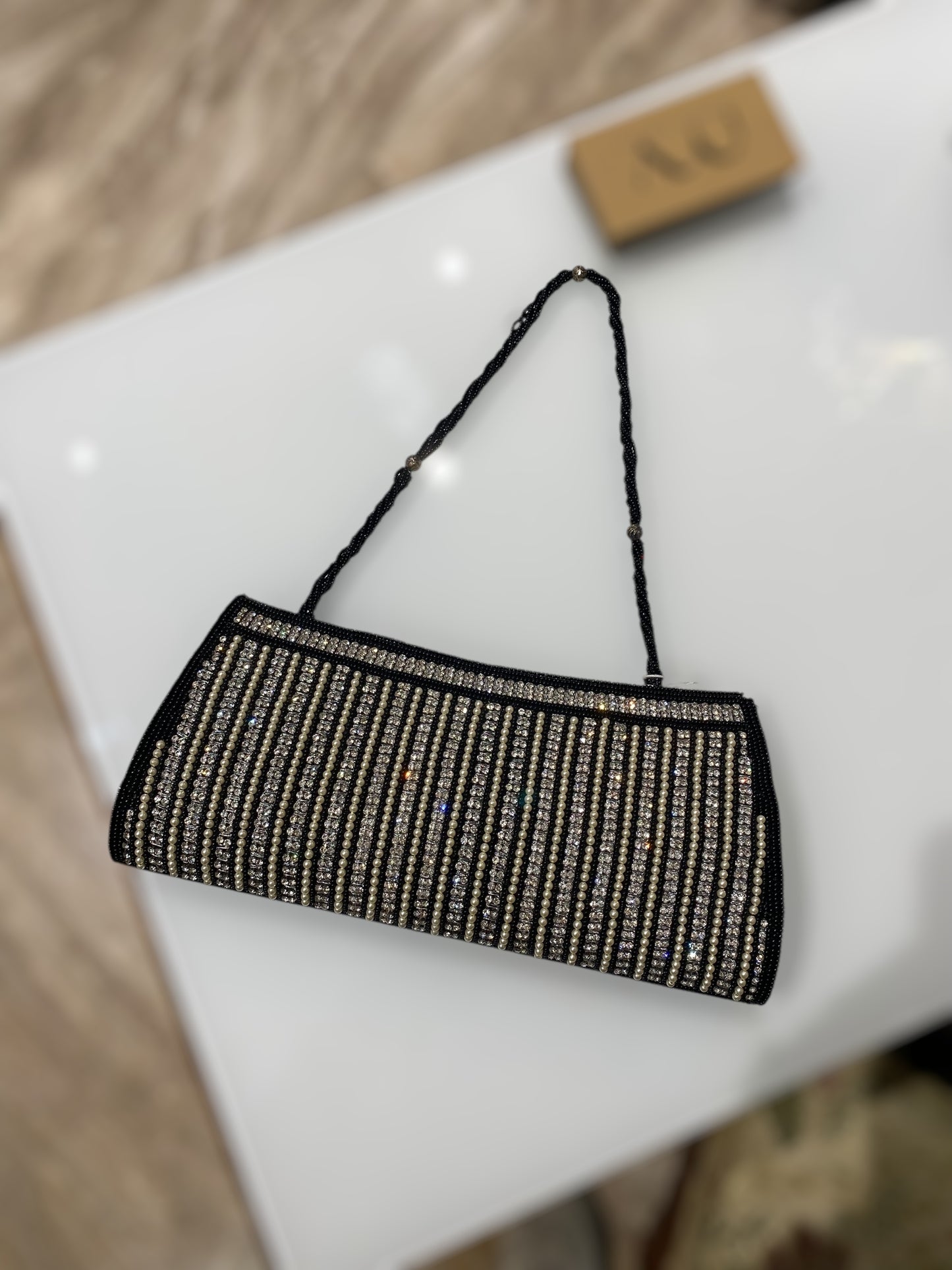 Sparkling vintage clutch