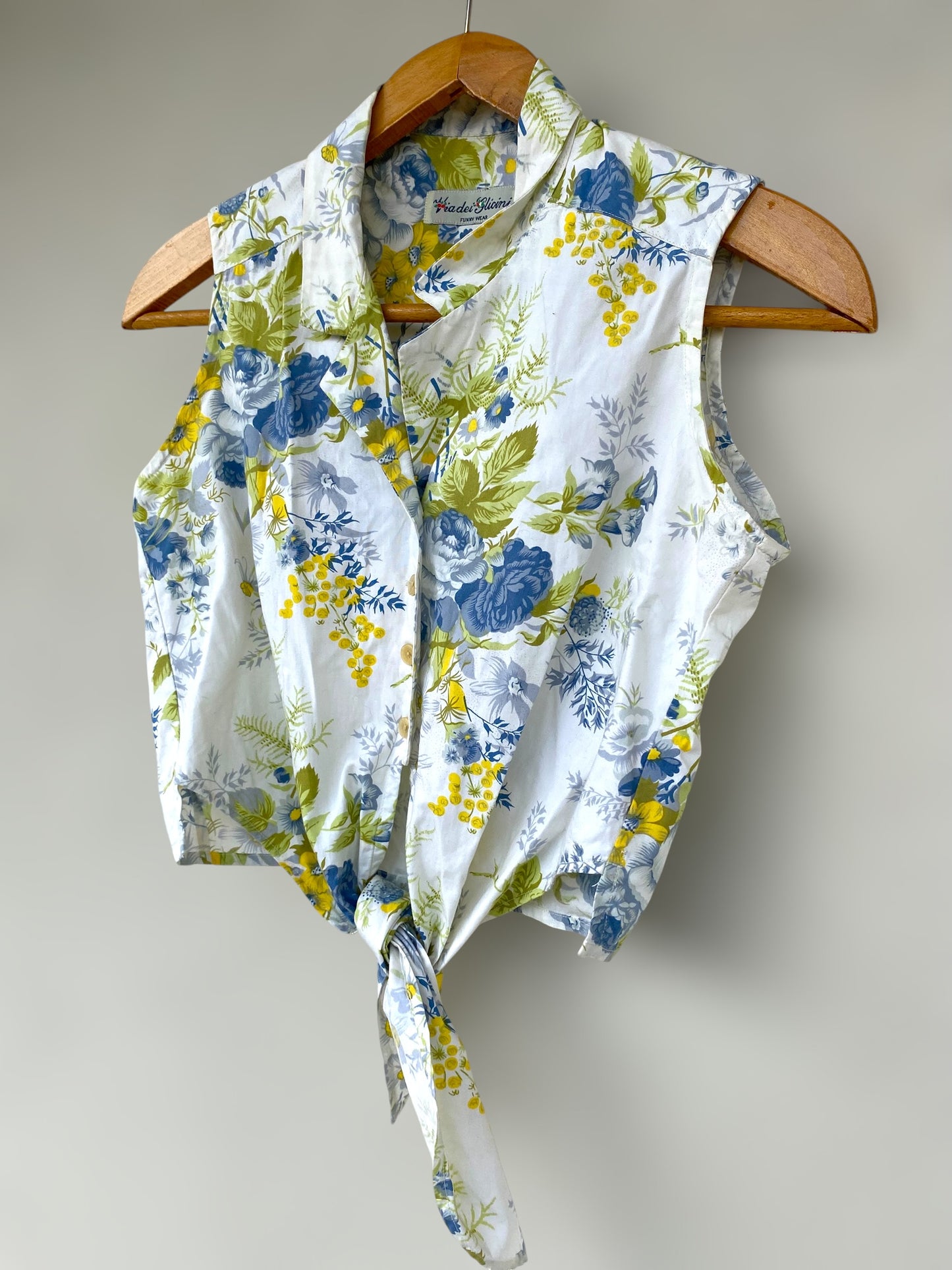 Vintage “summer breeze” button shirt