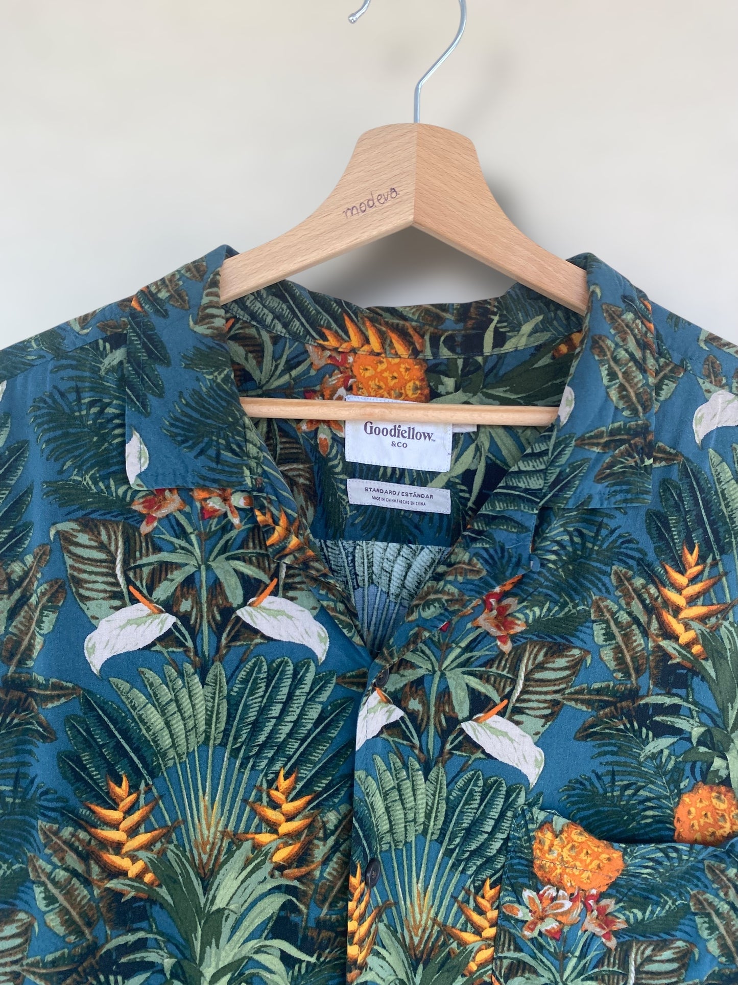 Dark green with pineapples Hawaiian shirt