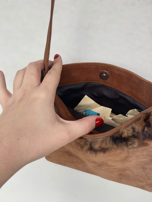 Deadstock suede leather shoulder bag with furry design