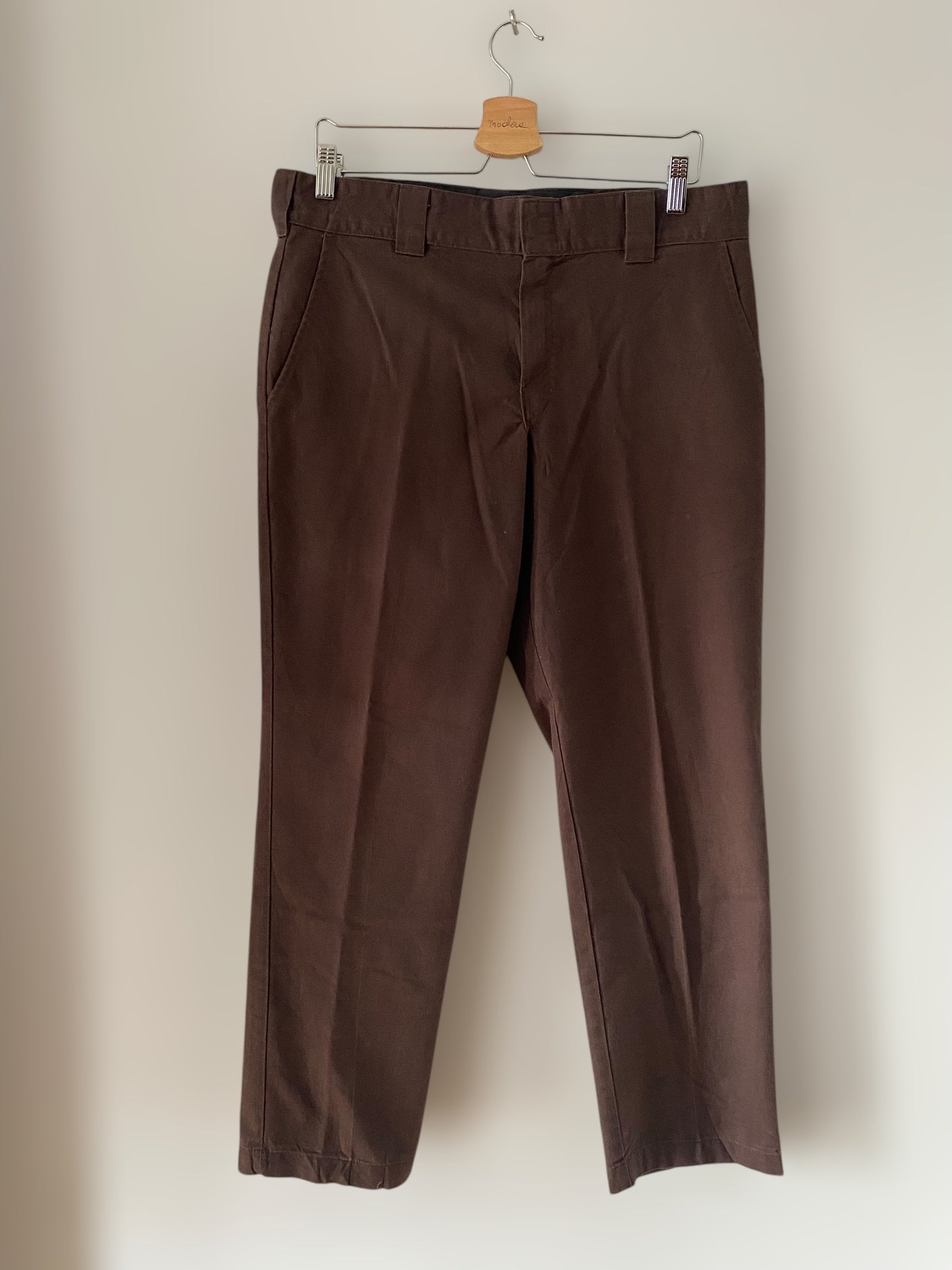 Brown Dickies flex chino