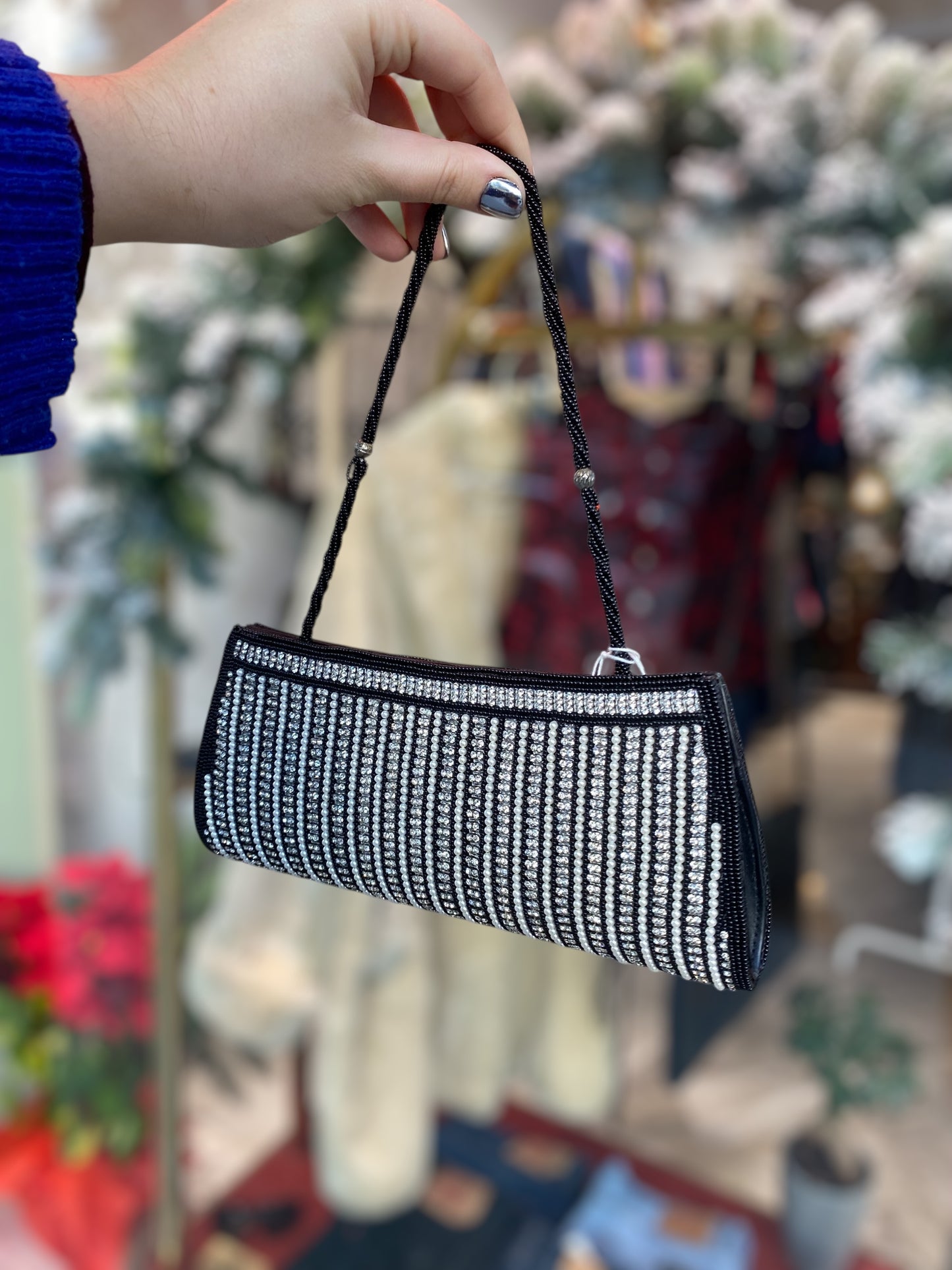 Sparkling vintage clutch