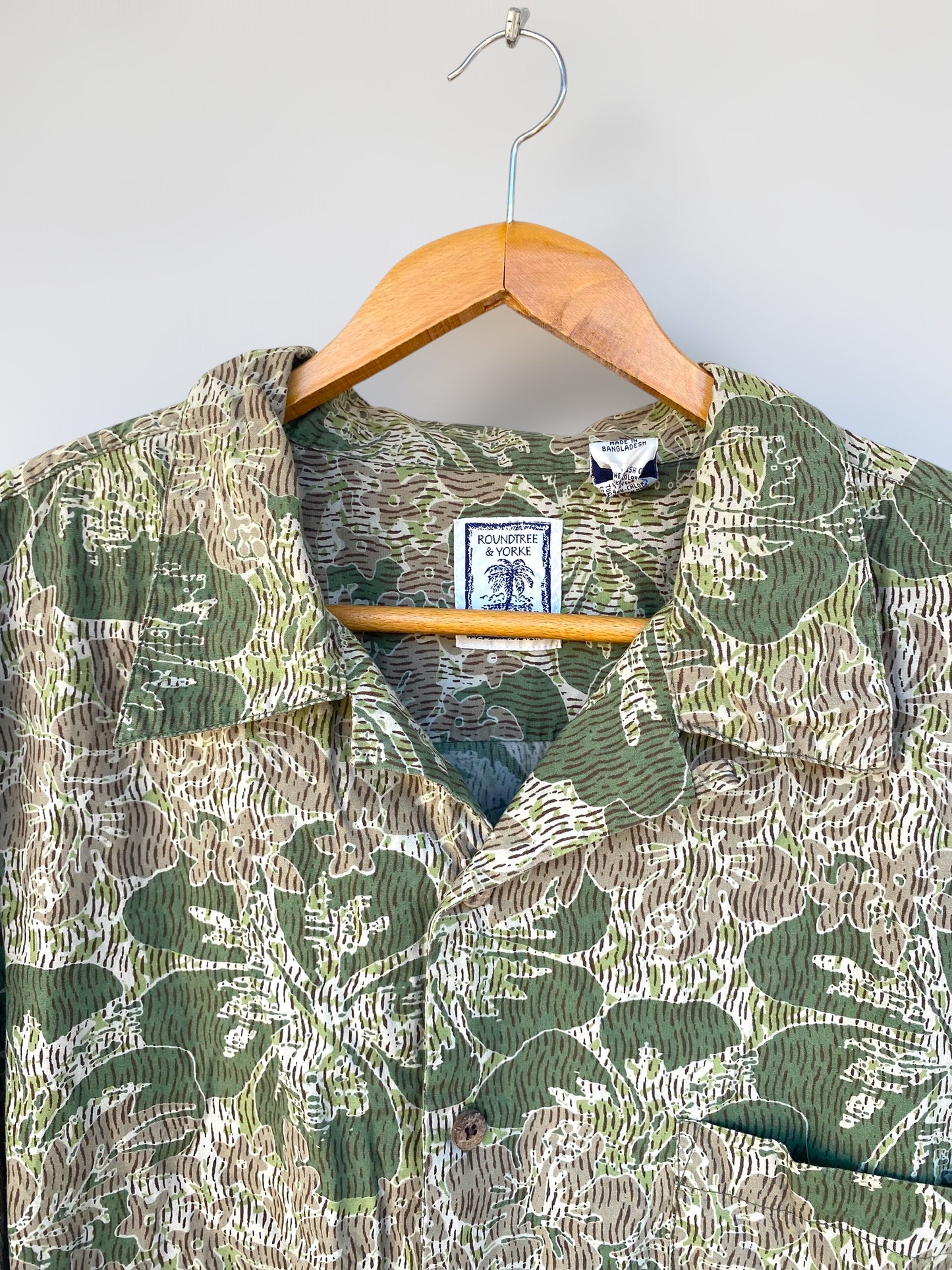 “Tropical nature” Hawaiian vintage shirt