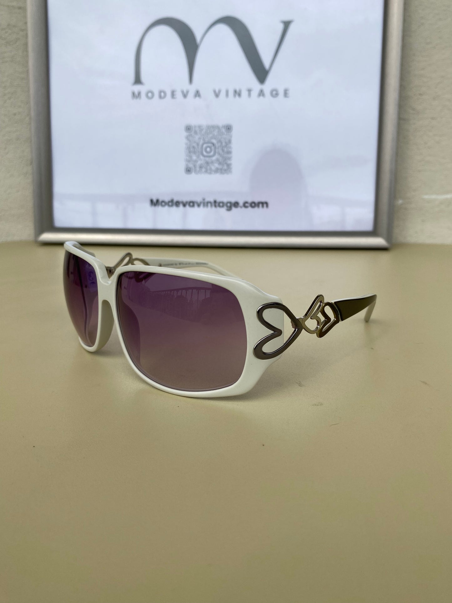Statement Sweat years 00s sunglasses