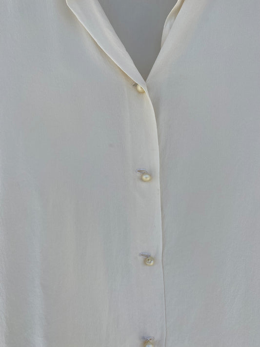 Ivory silk vintage shirt with pearly buttons