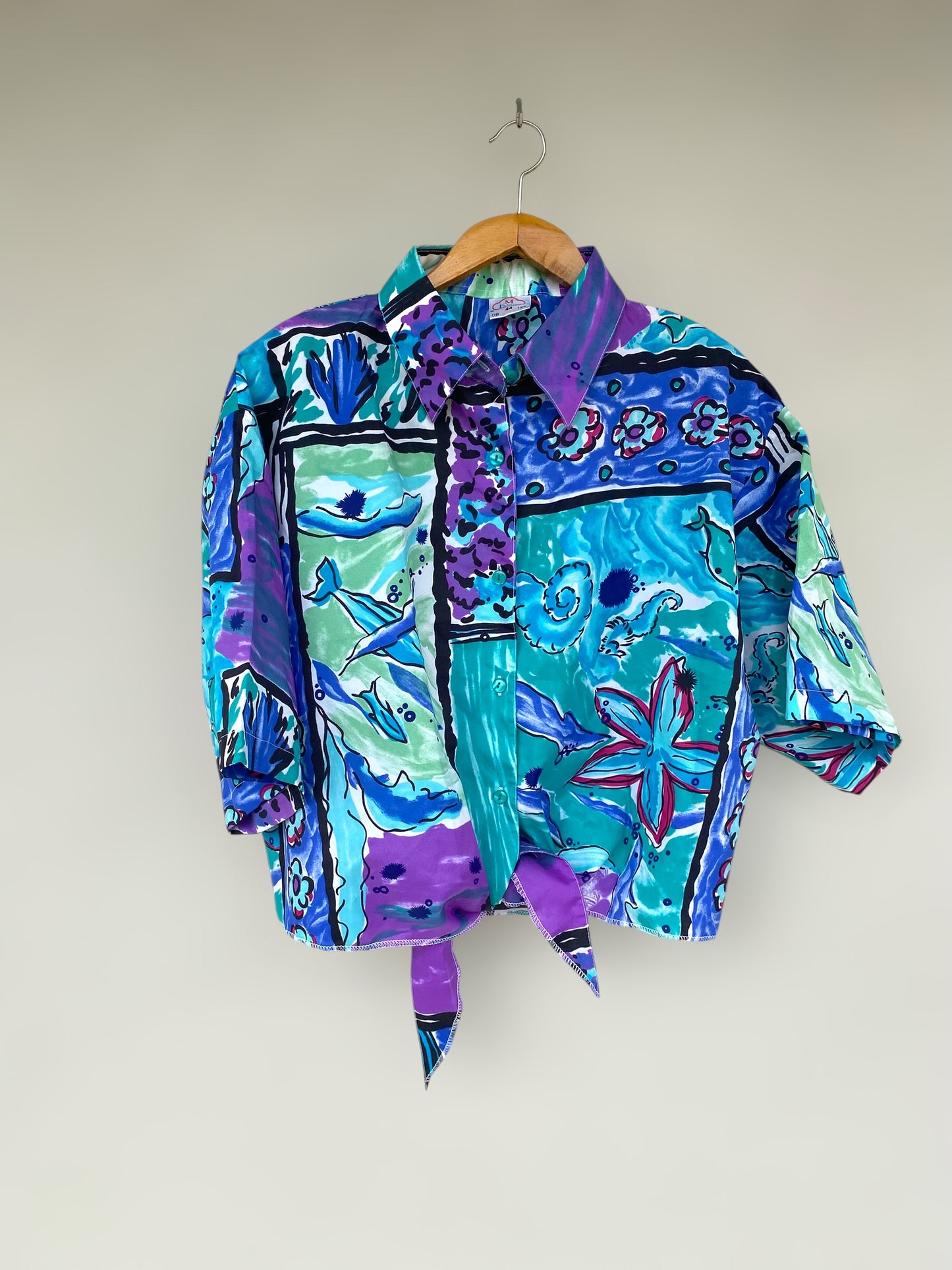 “Ocean bottom life” vintage reworked cropped shirt