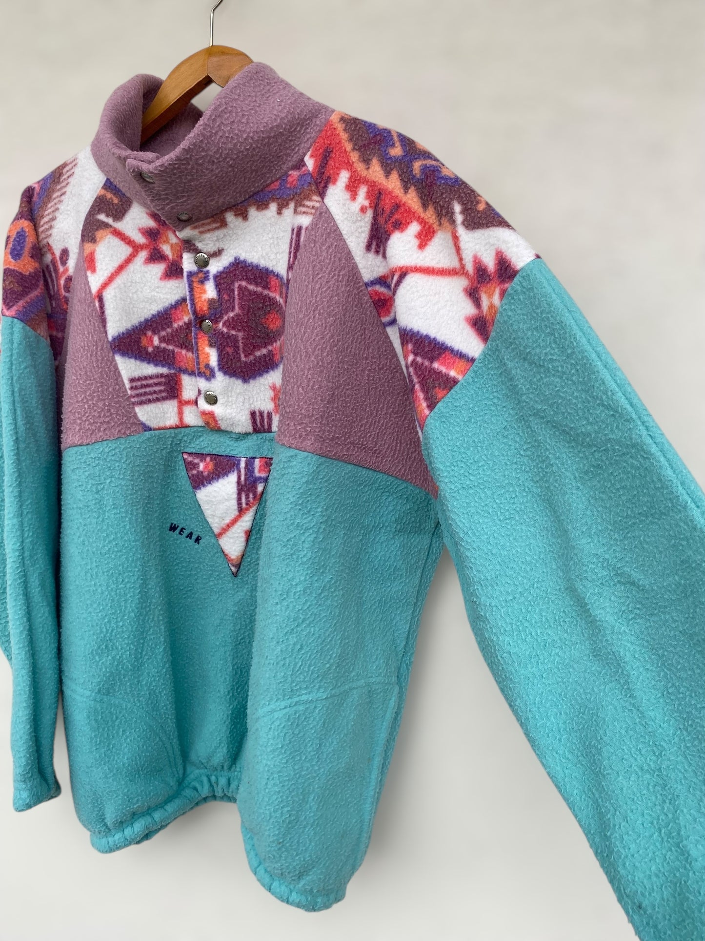 Wear sport crazy half buttoned up fleece