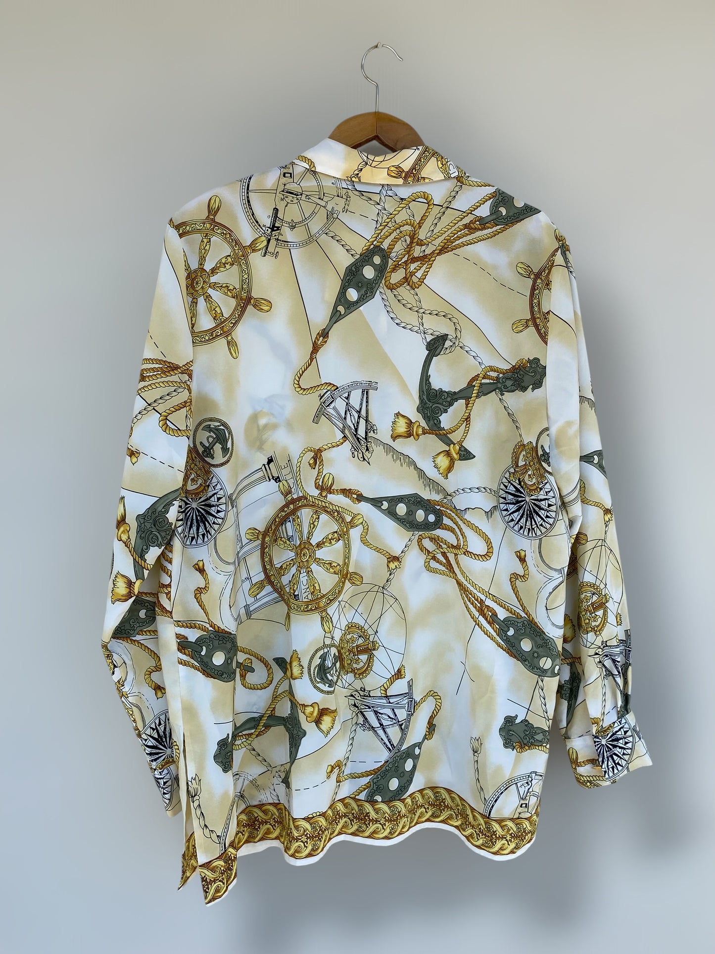“The Sailor” vintage shirt with unique buttons