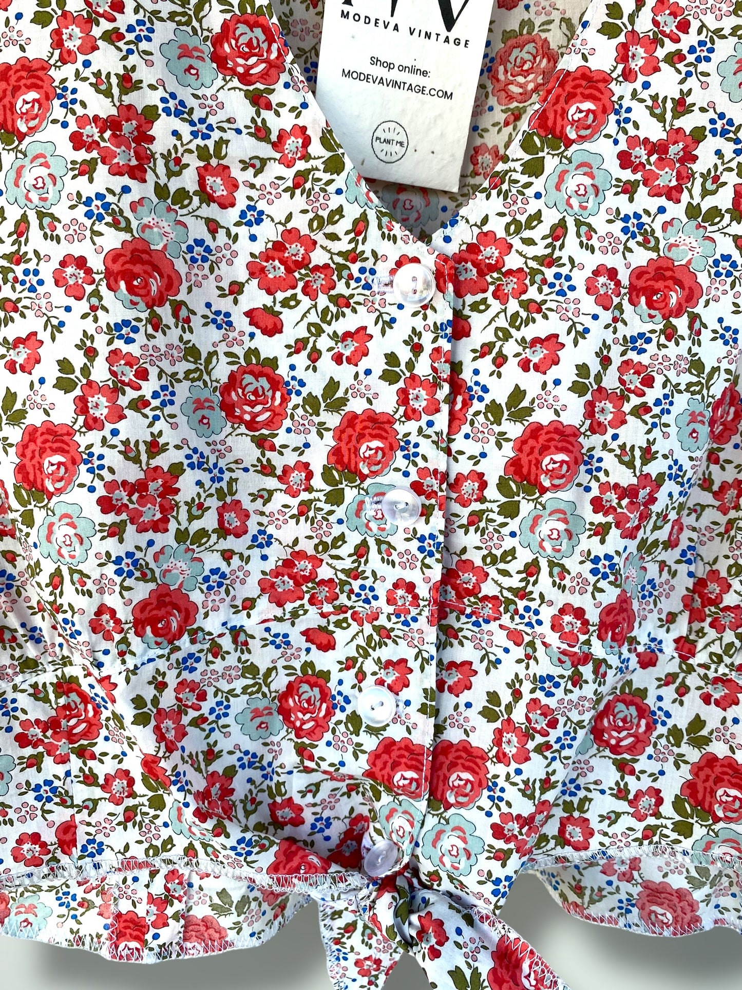 Vintage floral cropped shirt