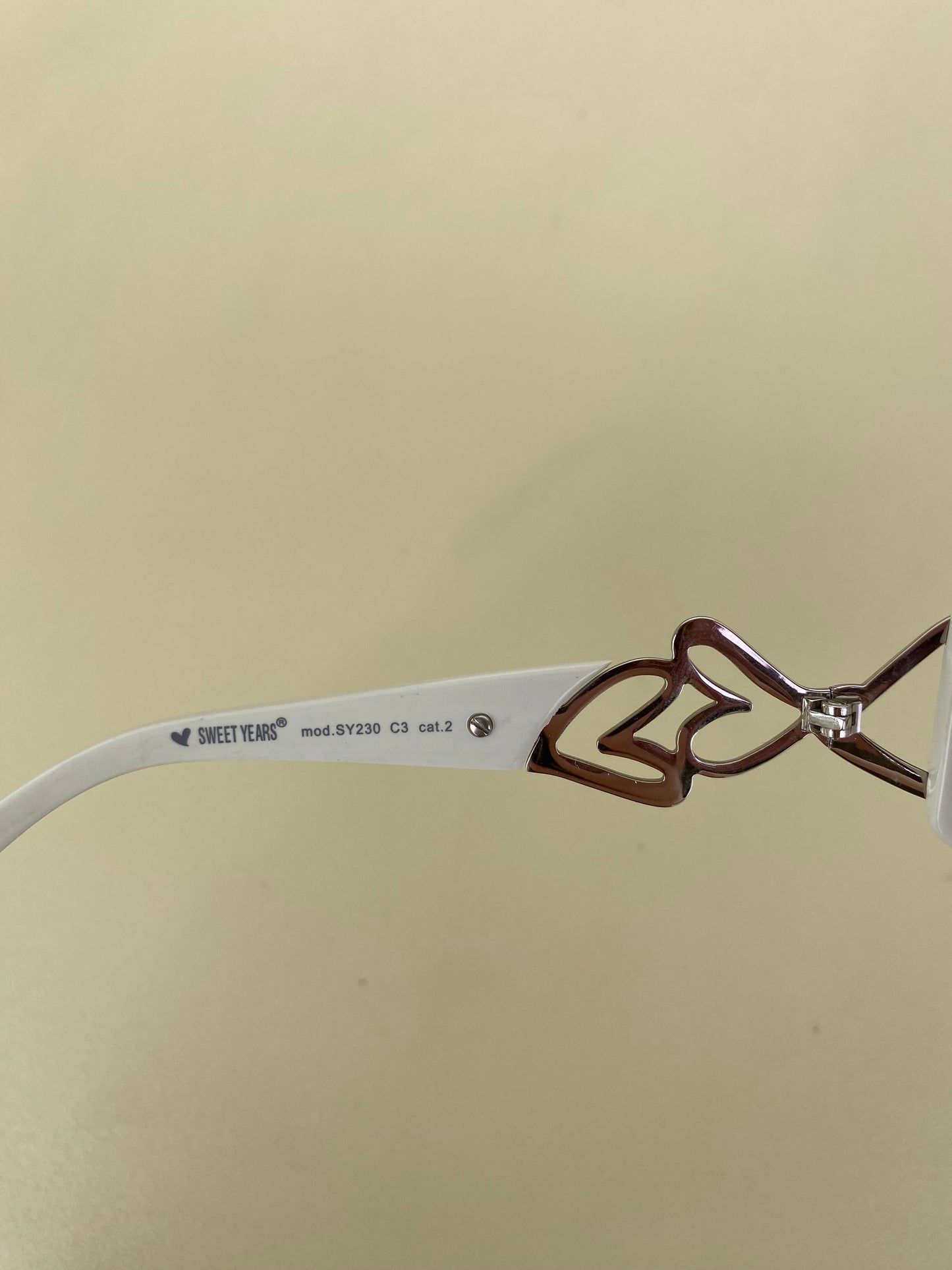 Statement Sweat years 00s sunglasses