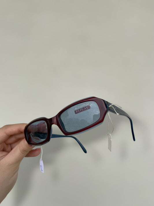 Vintage Replay sunglasses in burgundy with blue colours