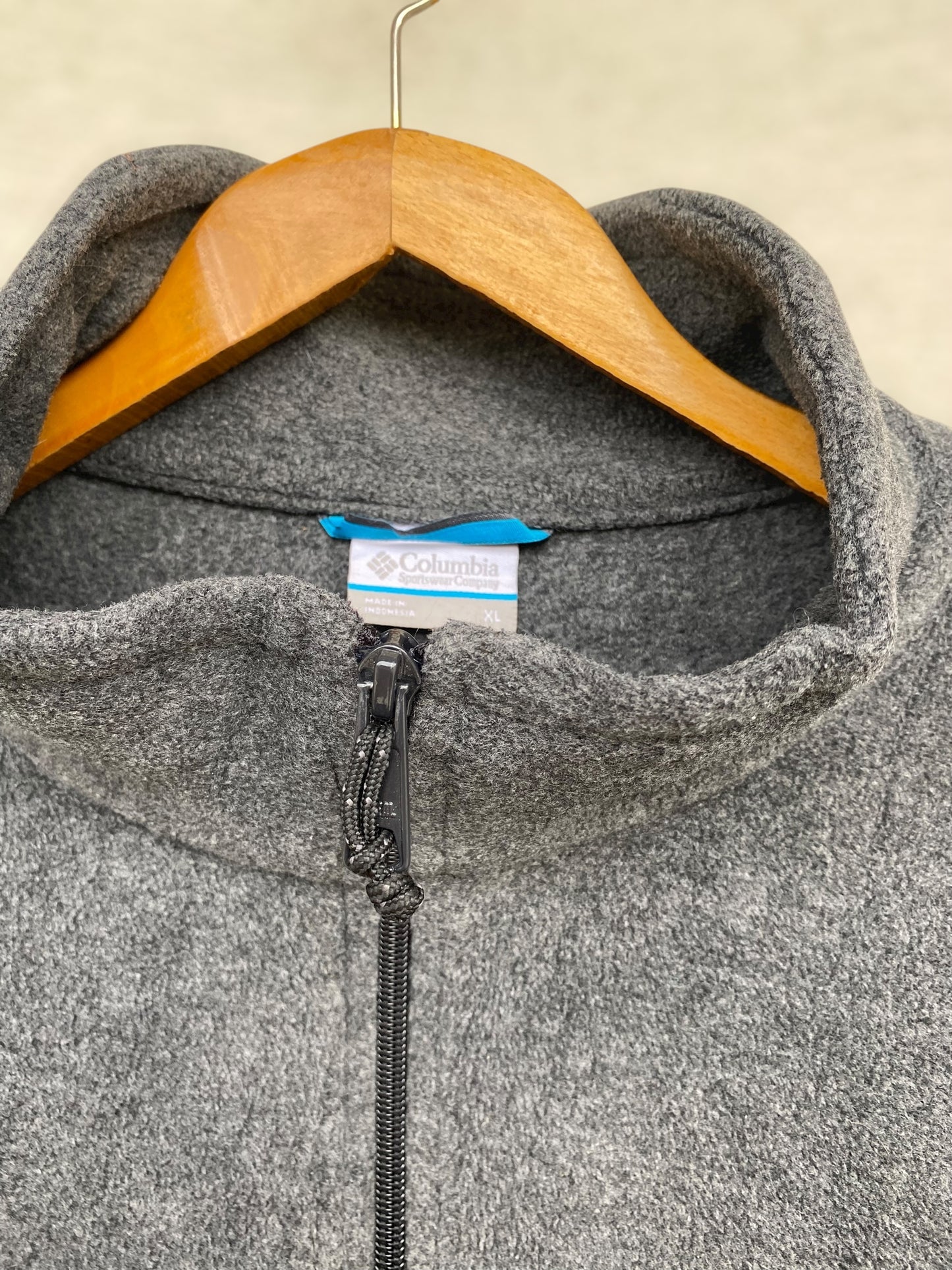 Columbia gray fleece (XL)
