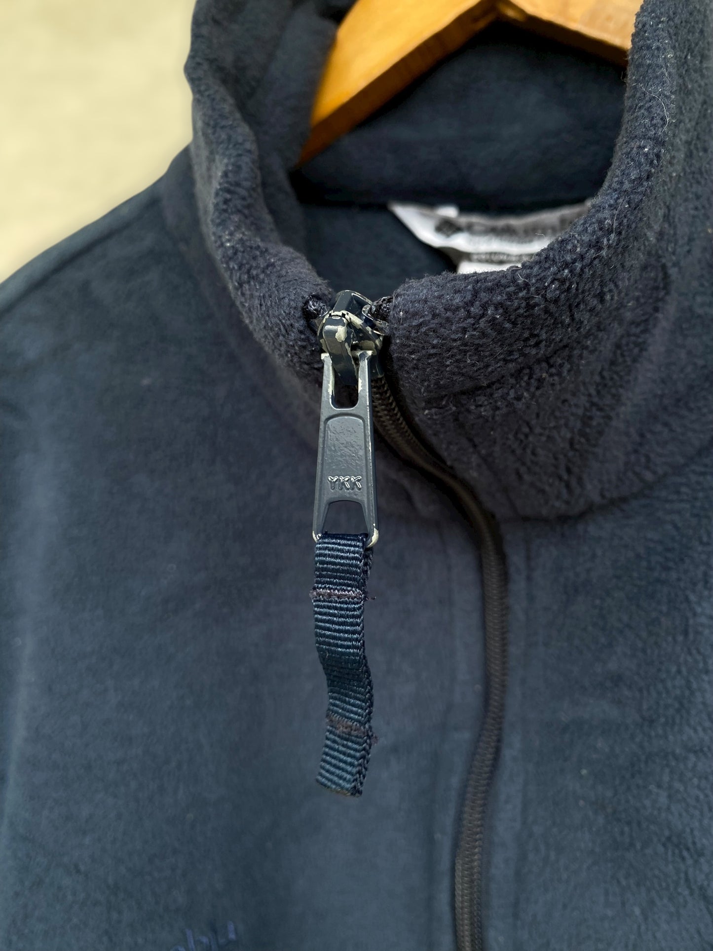 Dark blue Columbia fleece (L)
