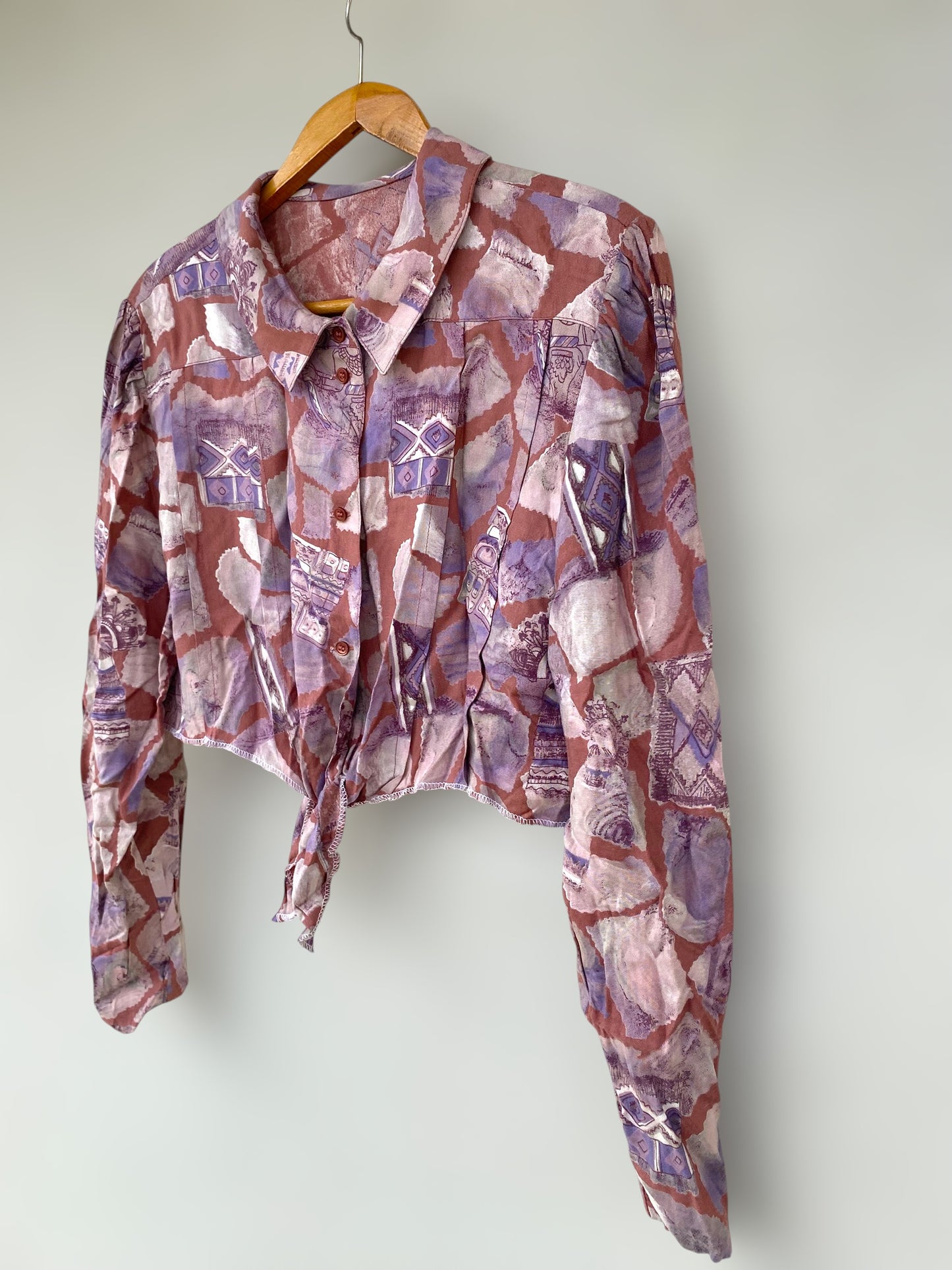 “Late afternoon” vintage reworked cropped shirt