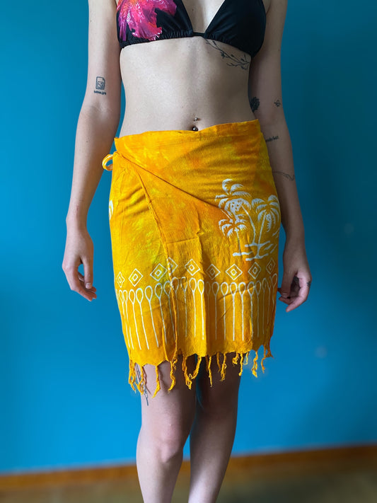 Vintage yellow pareo