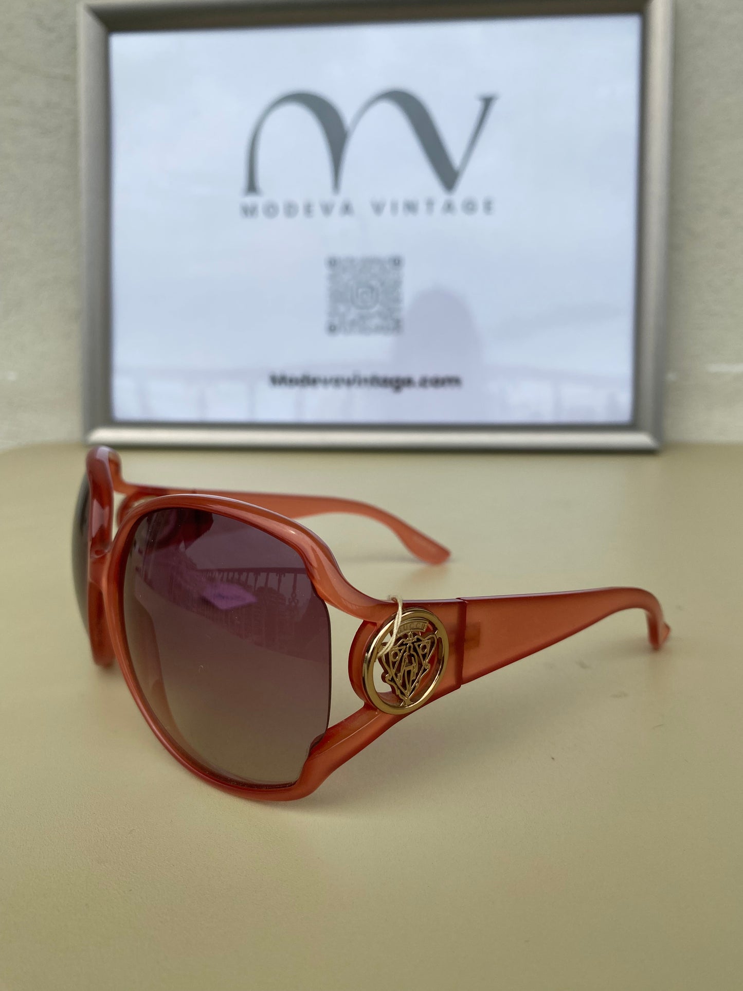 Deadstock GUCCI pumpkin color sunglasses