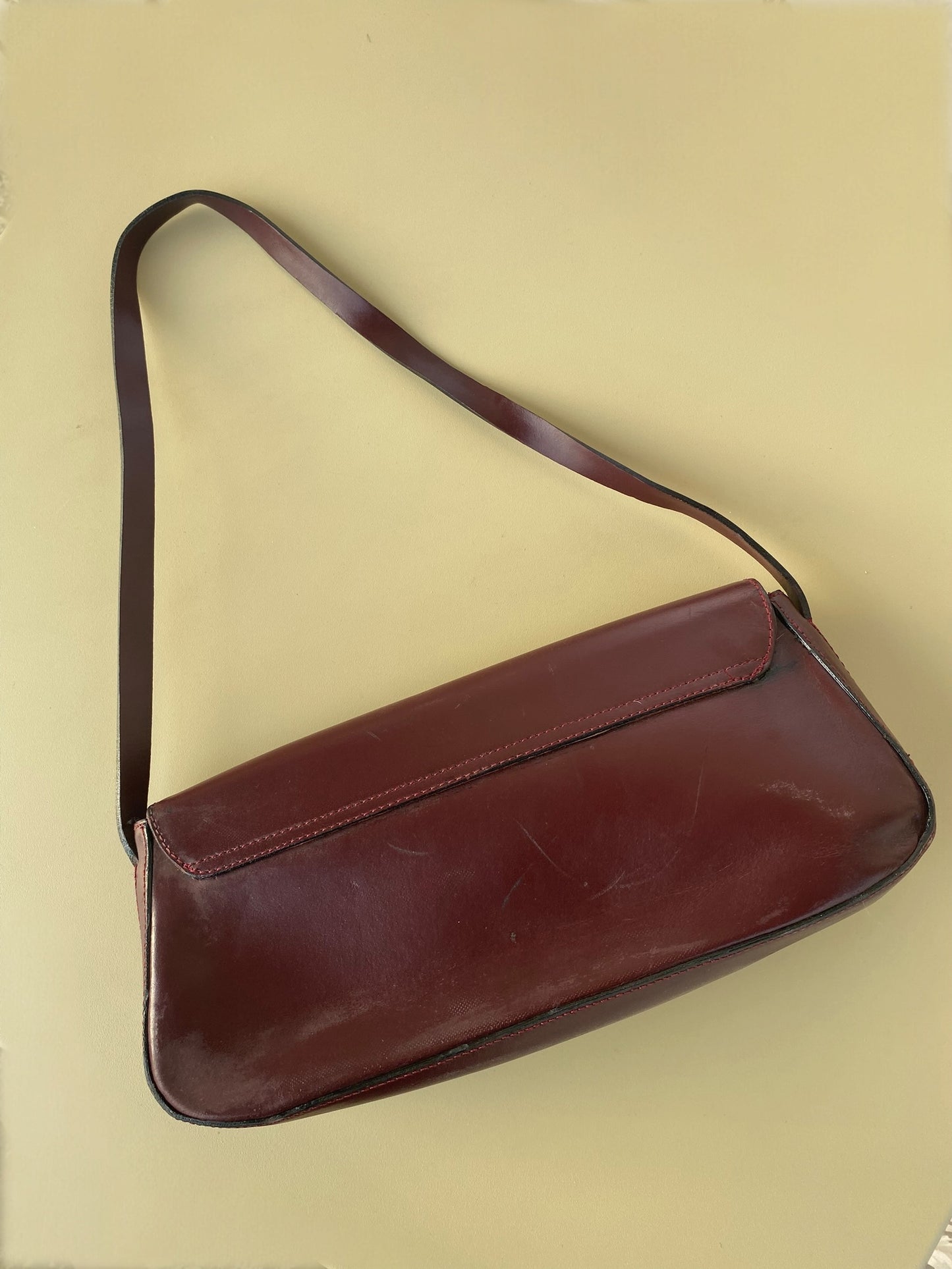 Cold burgundy GUCCI shoulder bag