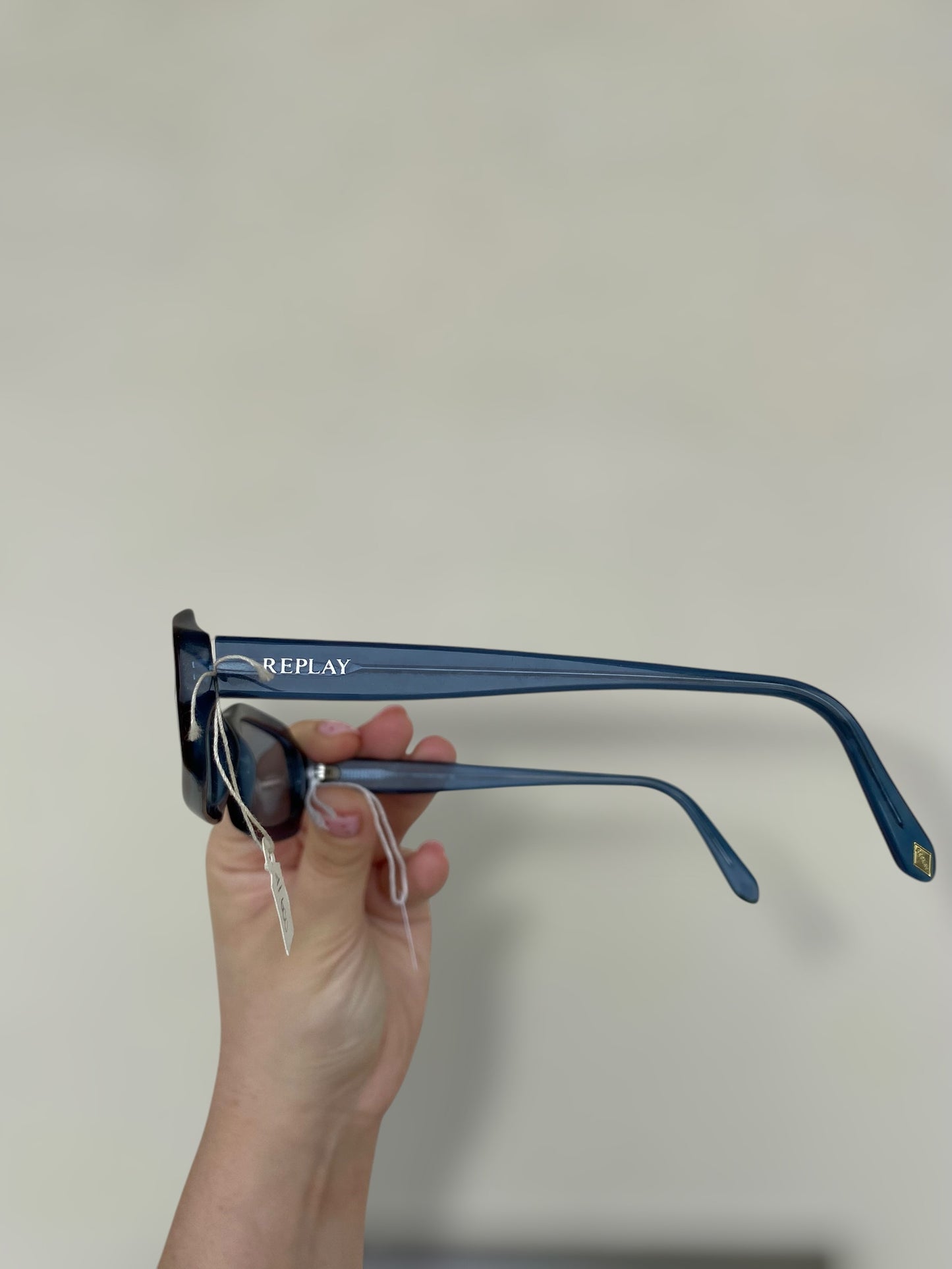 Vintage Replay sunglasses in burgundy with blue colours