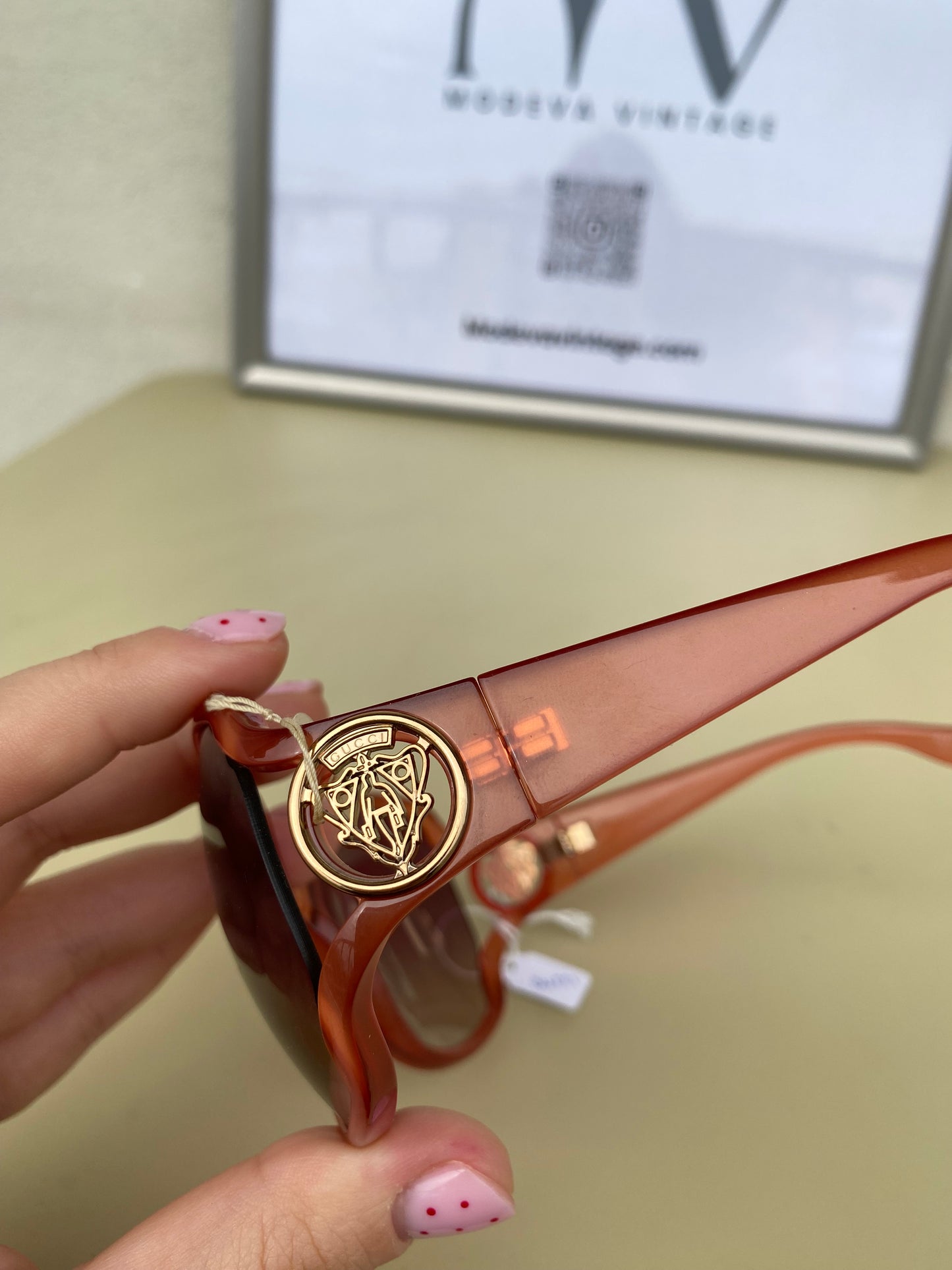 Deadstock GUCCI pumpkin color sunglasses