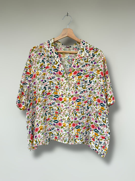 “Silk bouquet” vintage shirt 💐