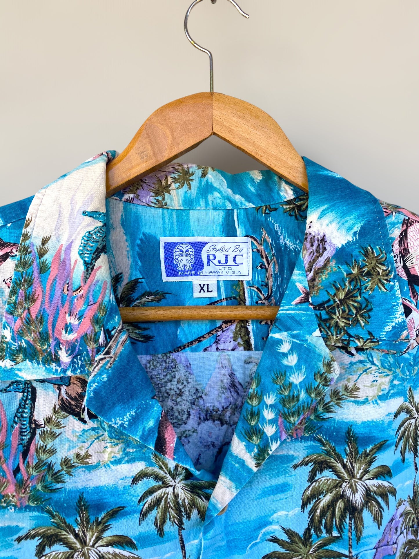 “Hawaiian bottom” vintage original Hawaiian Shirt