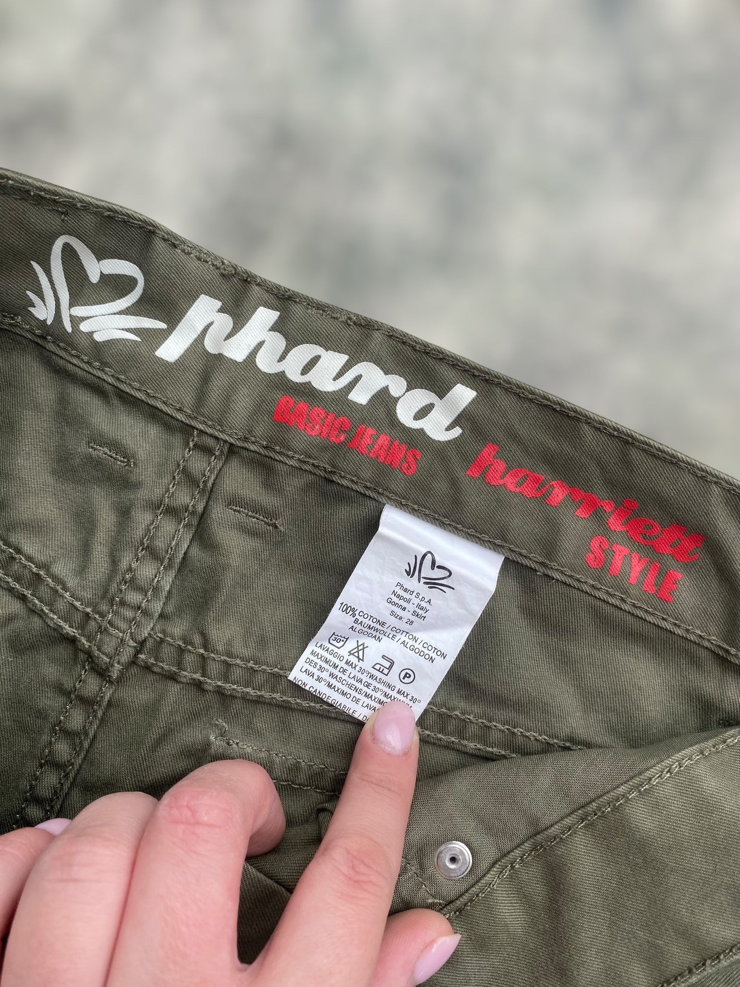 Phard 00s olive  low waisted mini skirt