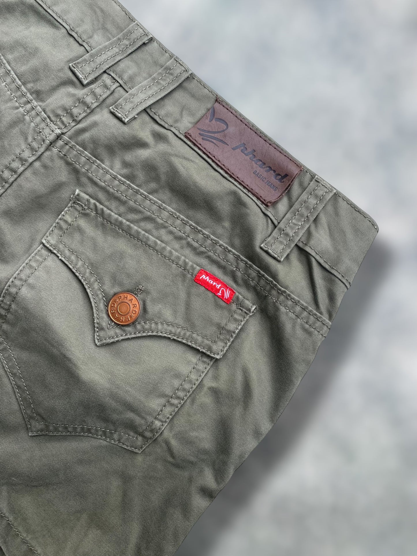 Phard 00s olive  low waisted mini skirt
