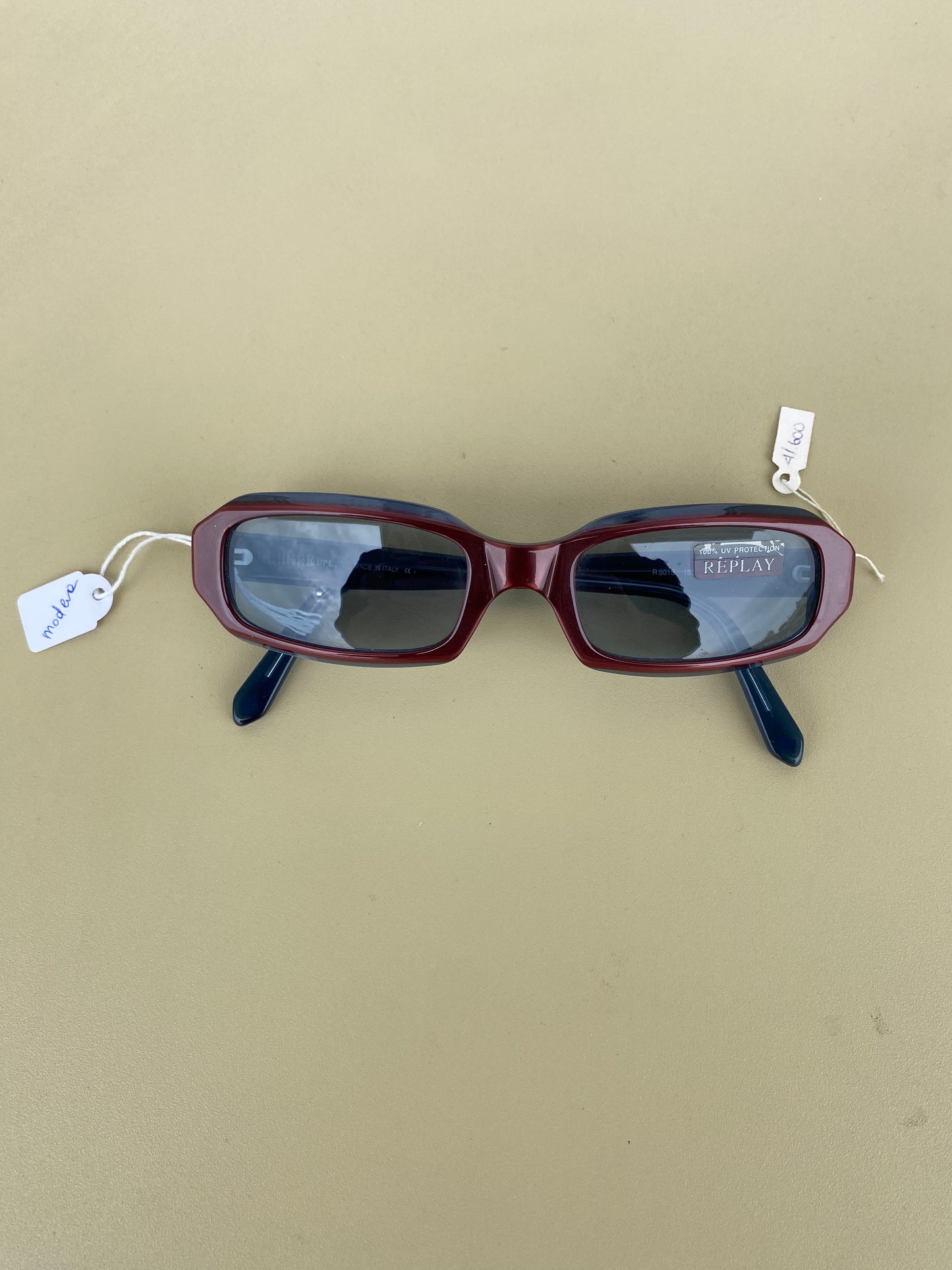 Vintage Replay sunglasses in burgundy with blue colours