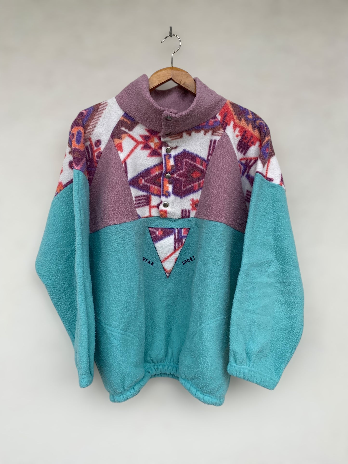 Wear sport crazy half buttoned up fleece