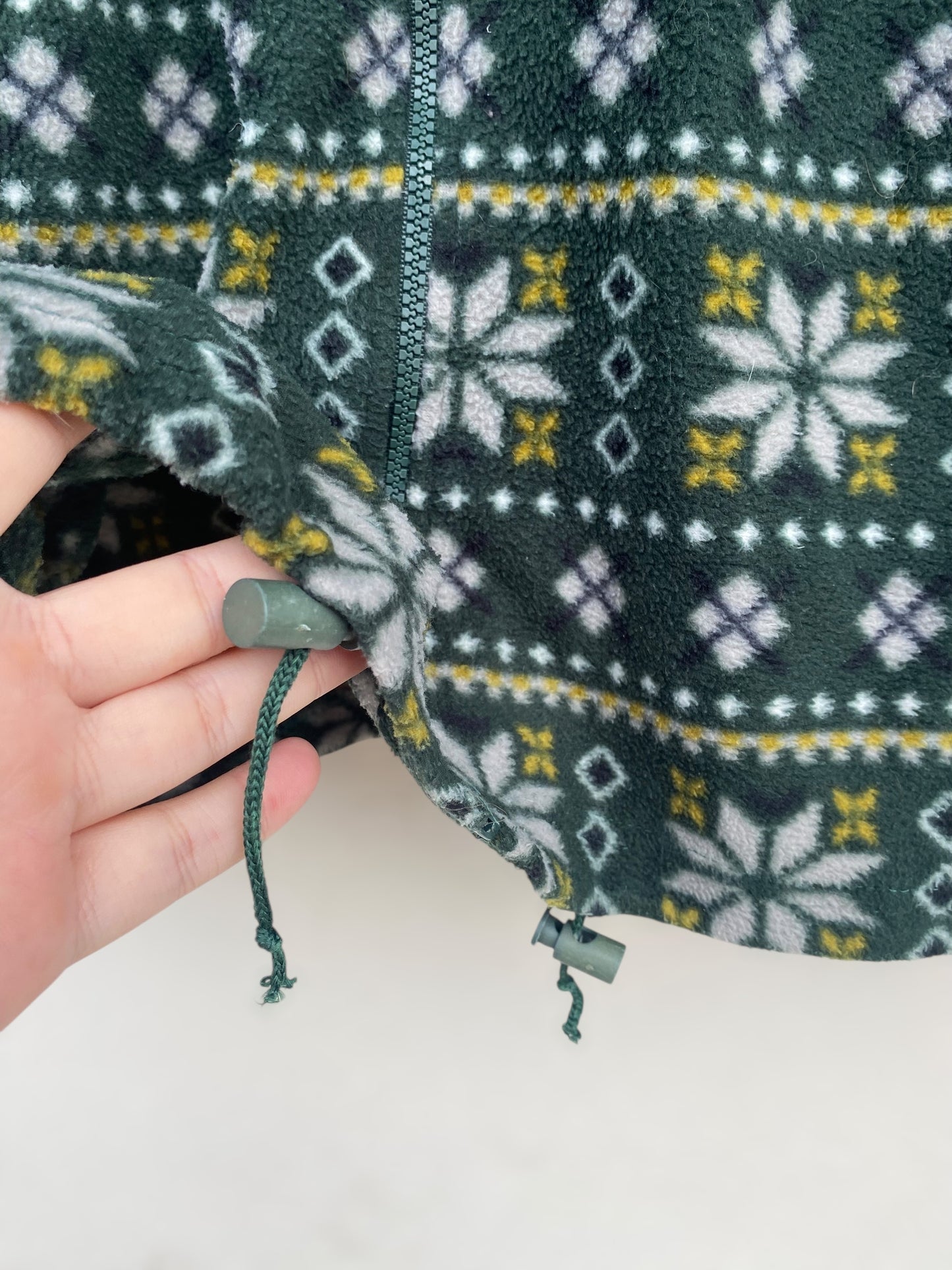 Green snowflakes crazy fleece