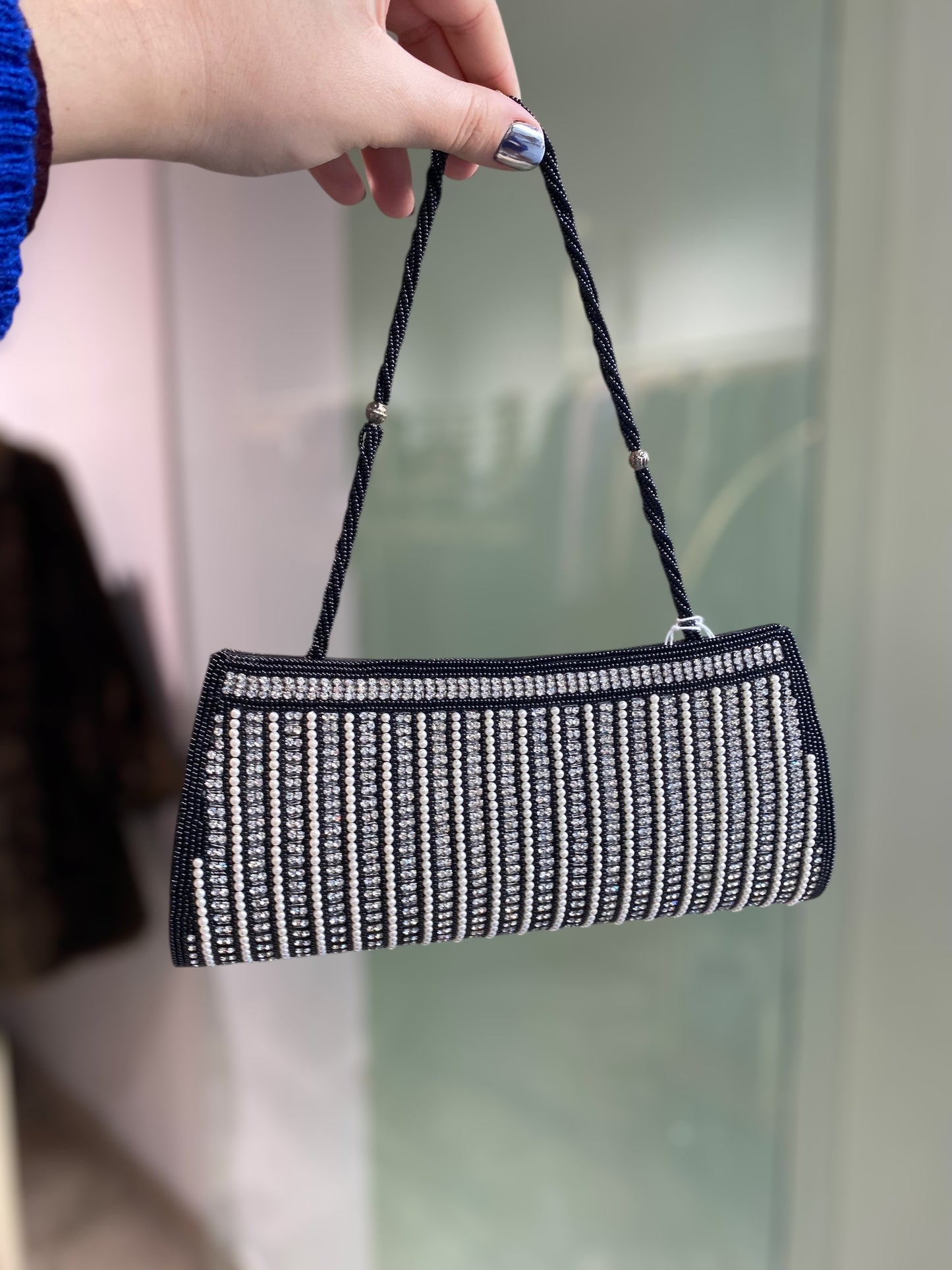 Sparkling vintage clutch