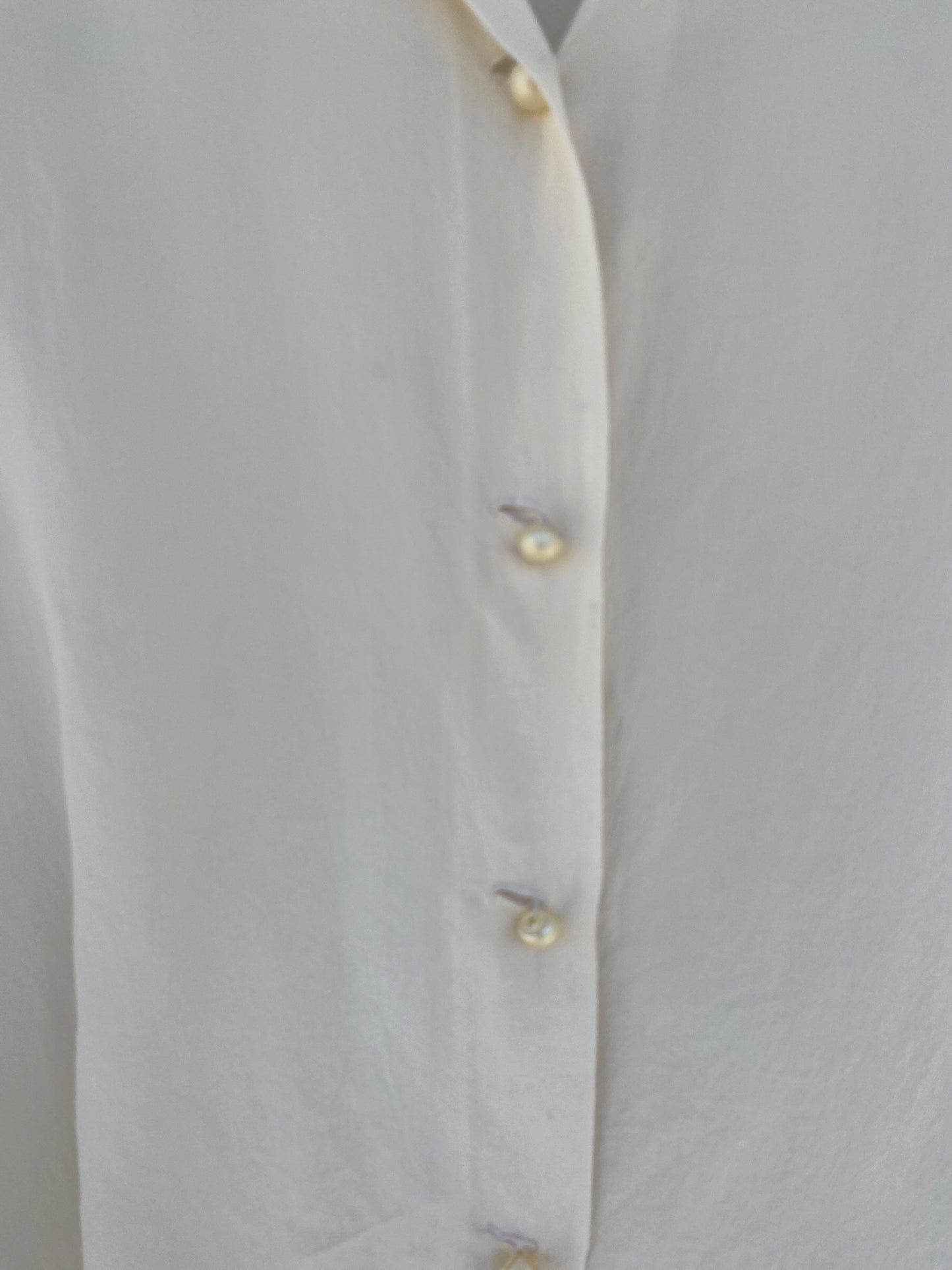 Ivory silk vintage shirt with pearly buttons