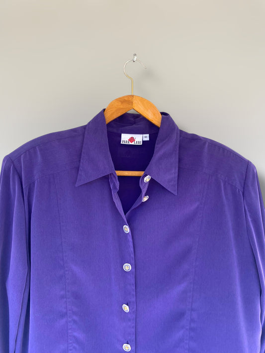 Purple vintage shirt with unique buttons
