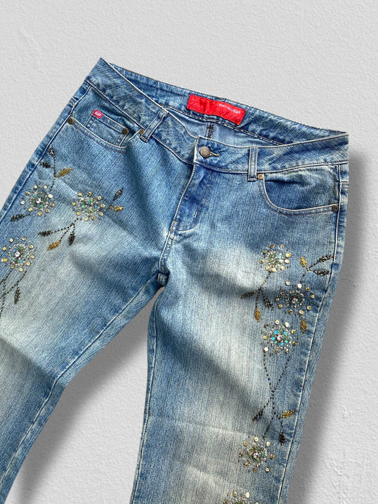 Y2K embroidered low waisted jeans
