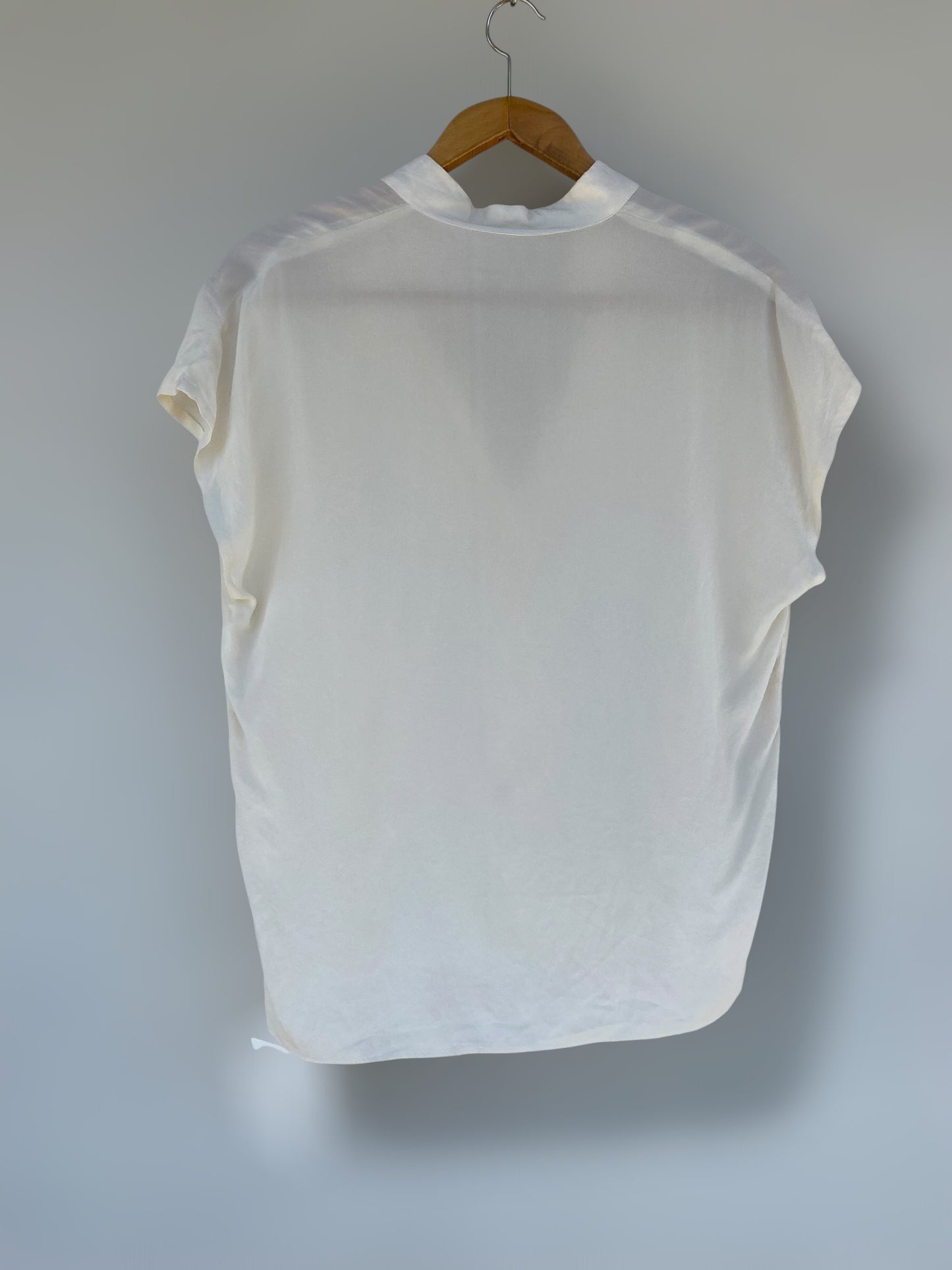 Ivory silk vintage shirt with pearly buttons