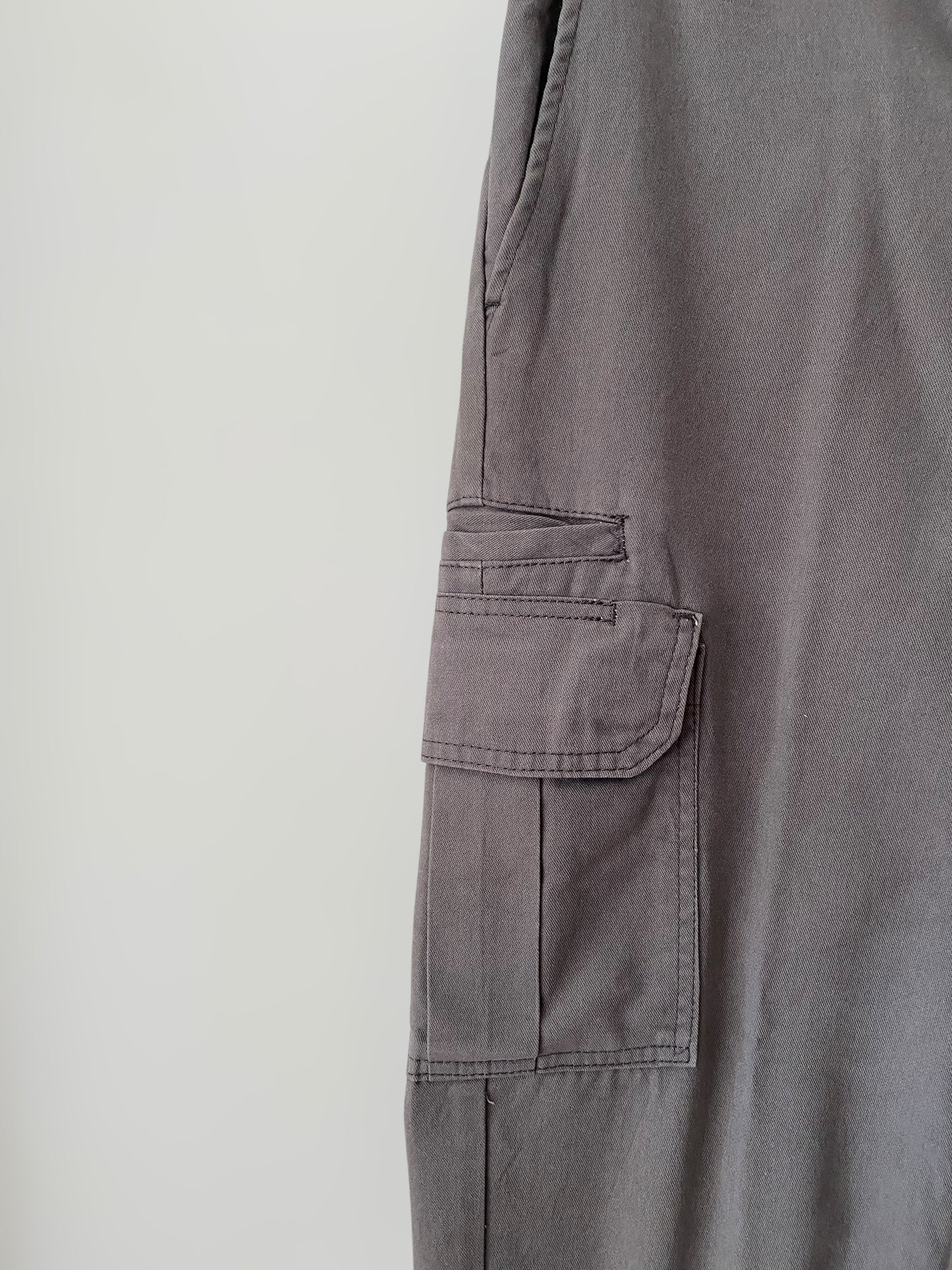 Light gray Dickies flex cargo