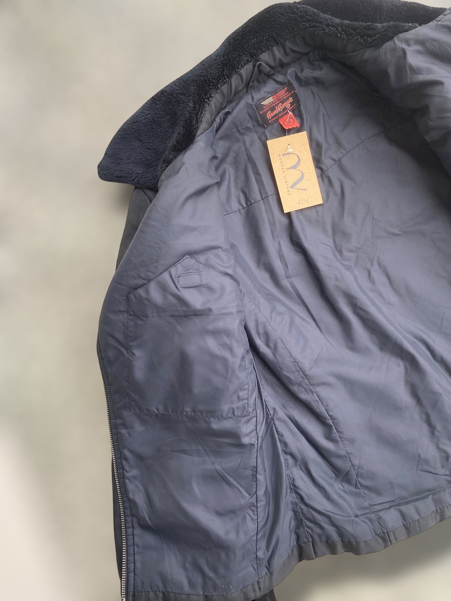 00s waterproof jacket with belt