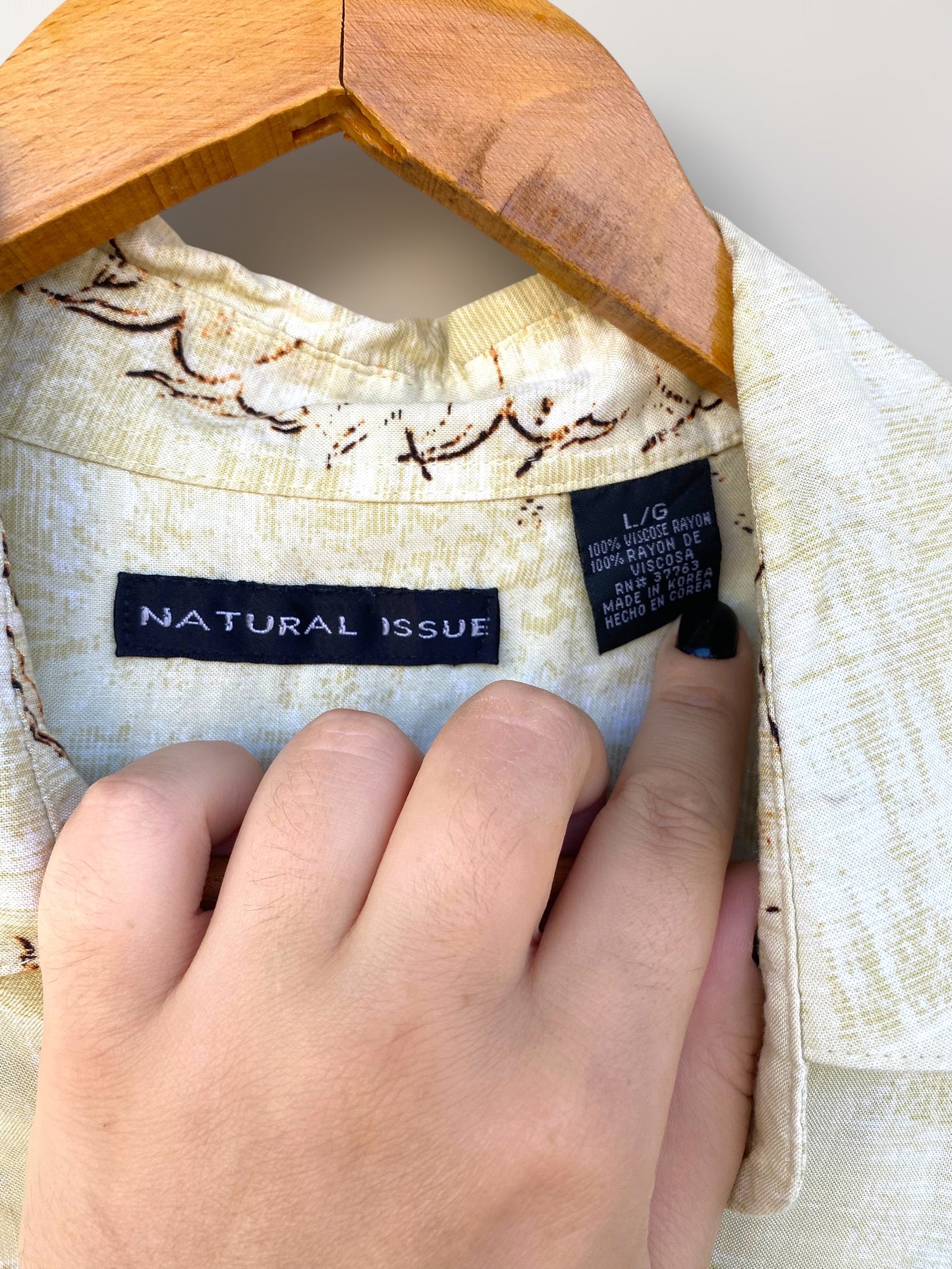 Creamy Hawaiian vintage shirt by natural Issue