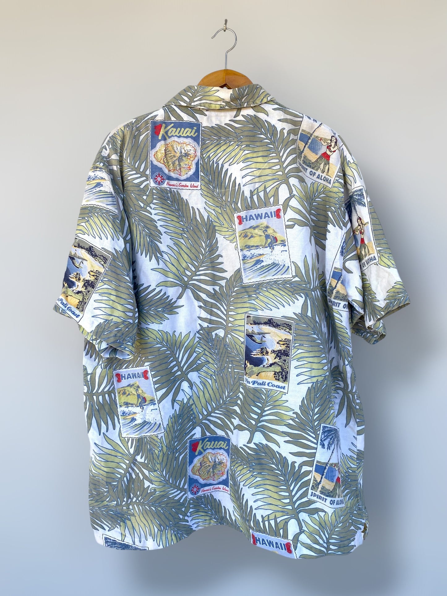 “Hula” Hawaiian vintage shirt