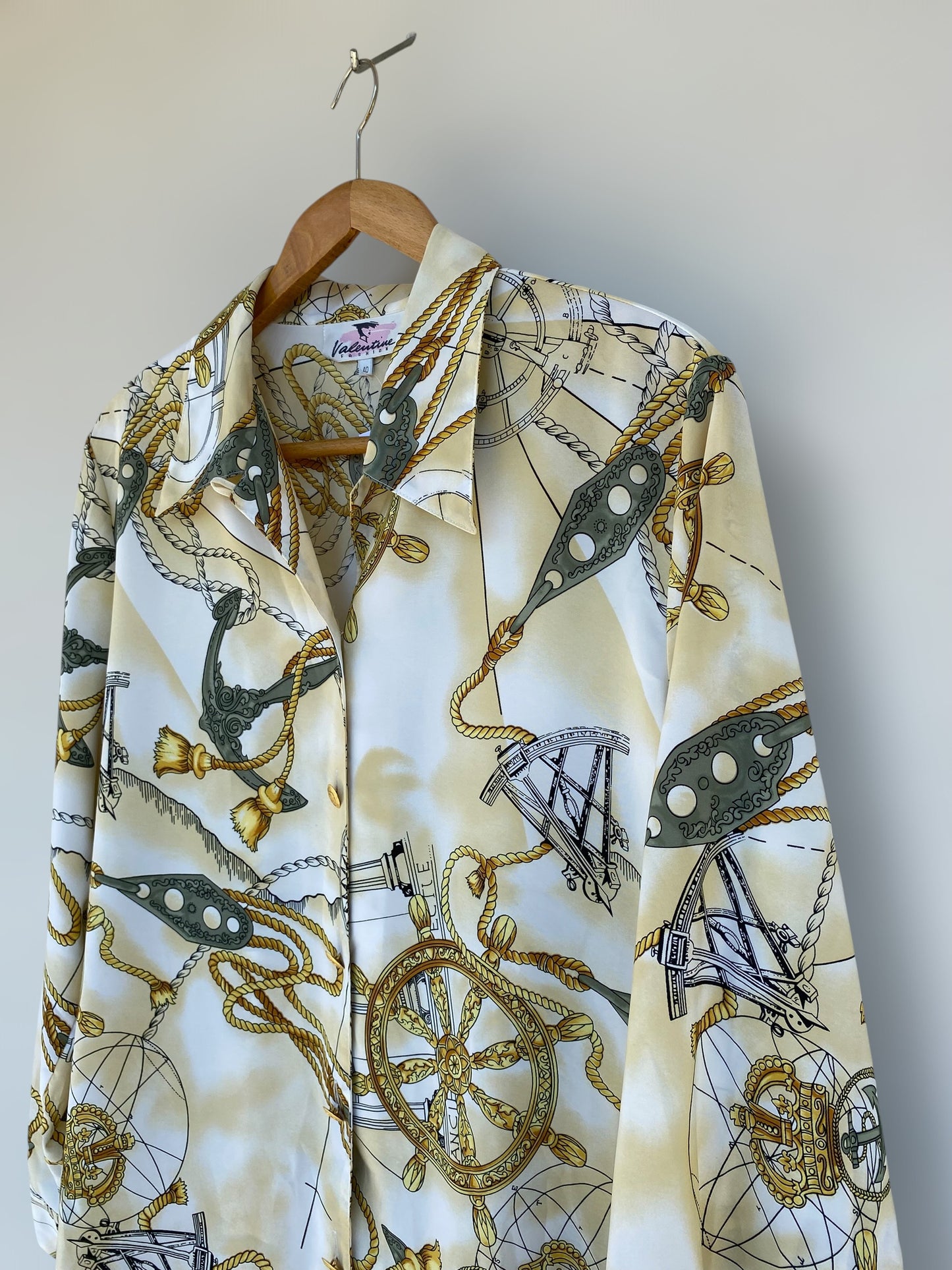 “The Sailor” vintage shirt with unique buttons