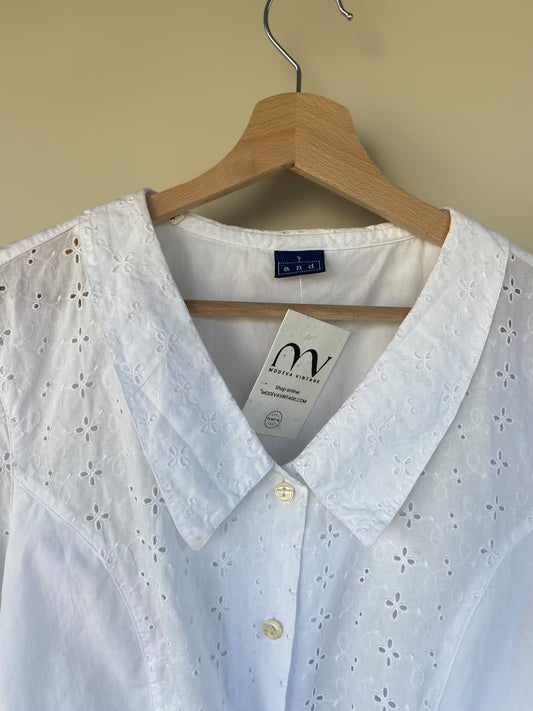 Vintage white classic cropped shirt
