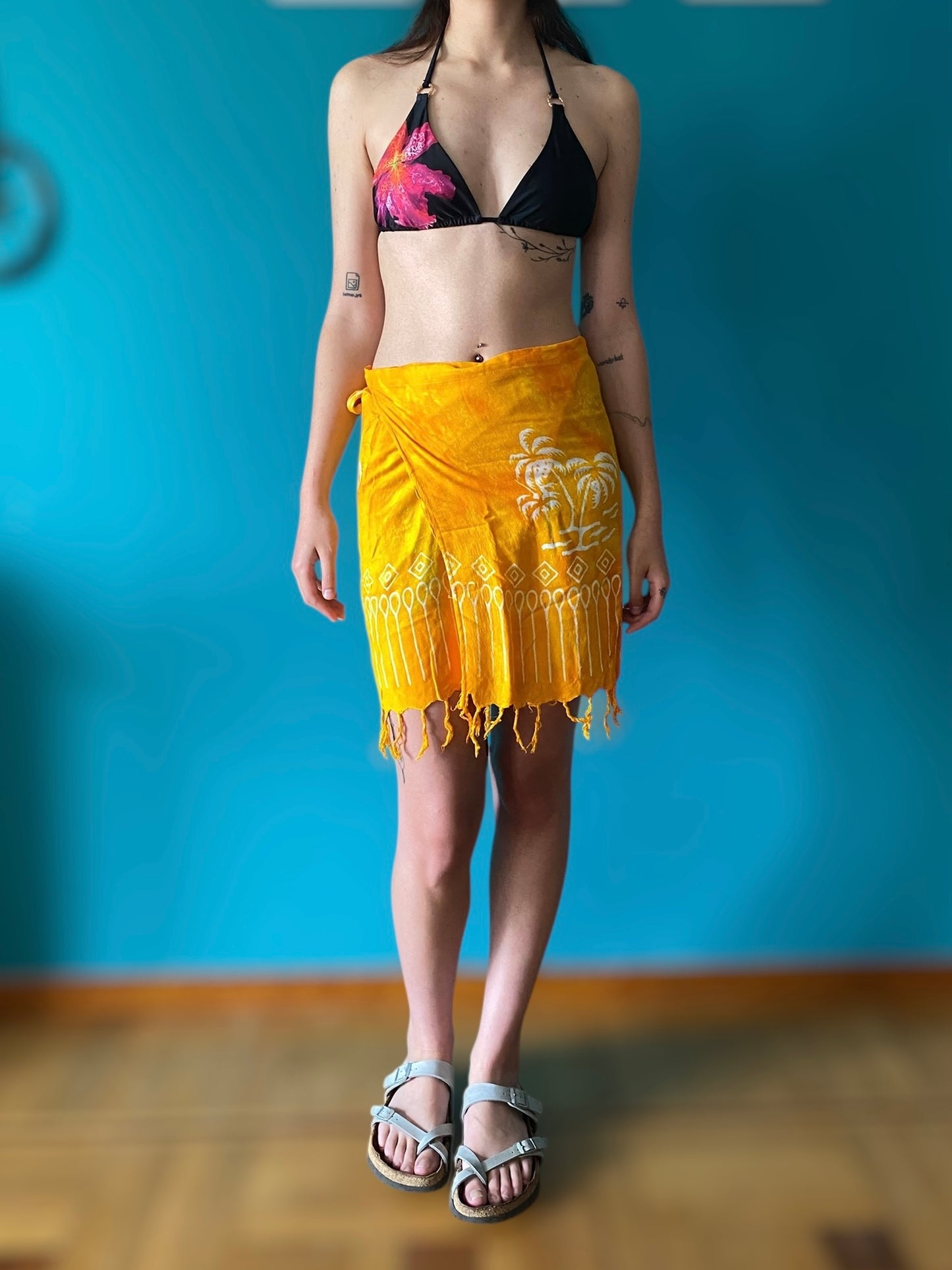 Vintage yellow pareo